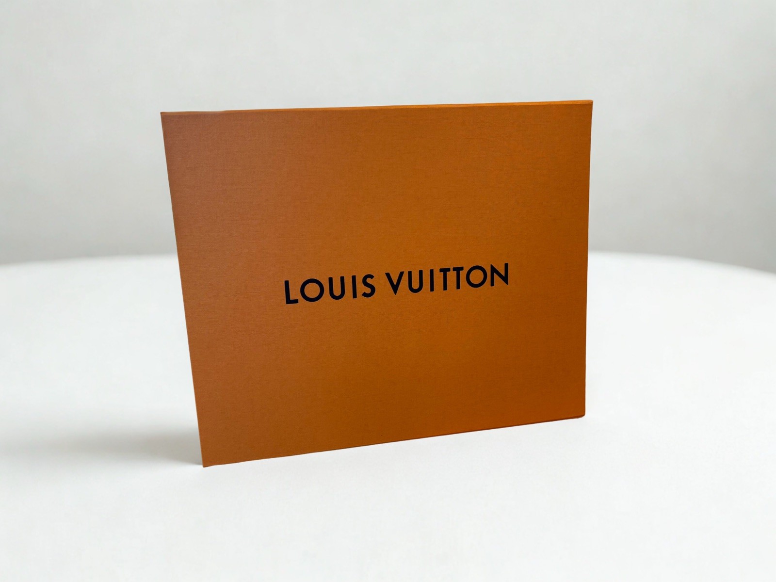 Authentic LOUIS VUITTON LV Gift Box Magnetic Large Empty Box 17.75”x14.5”x6.5”