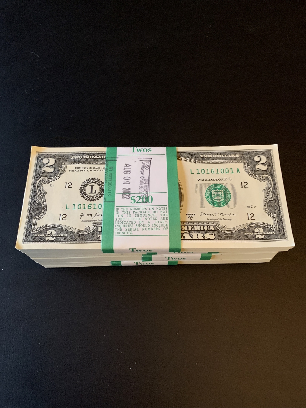 100 ($2) TWO DOLLAR BILLS UNCIRCULATED SEQUENCIAL - 2017A (BUY 2 AND SAVE)