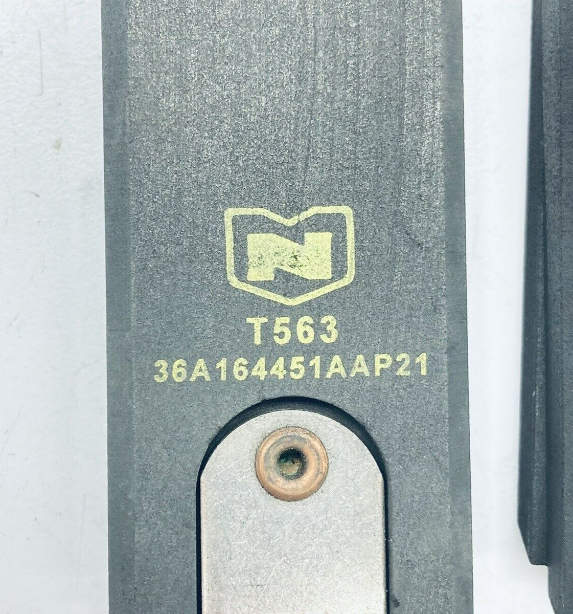 LOT OF 2 CARBON PRODUCTS OPERATION 36A164451AAP21 CARBON BRUSH GRADE T563