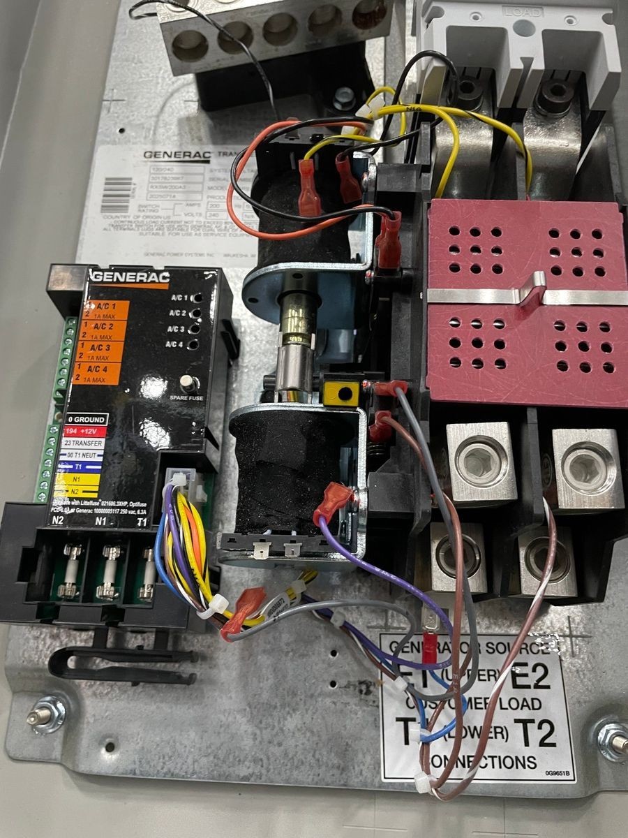 GENERAC RXSW200A3 Smart Transfer Switch 200A, 120/240V, 60Hz*