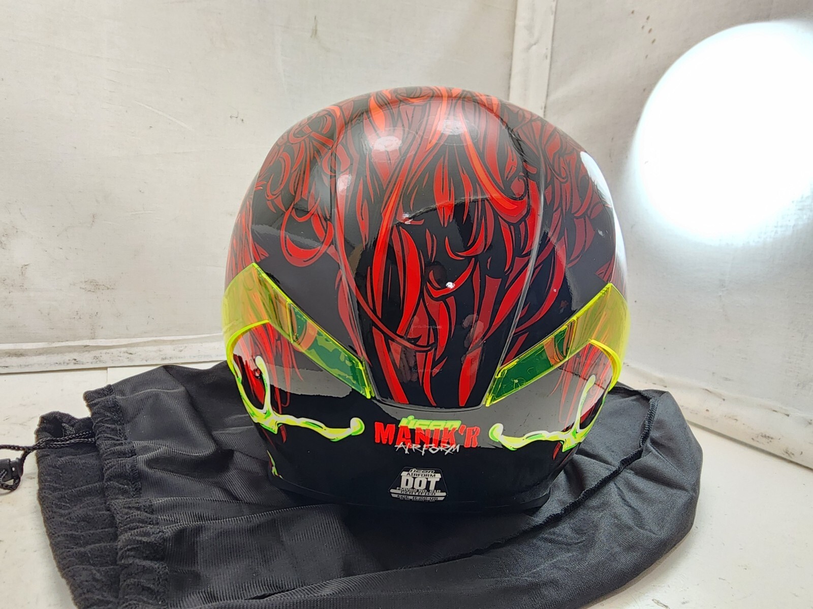 NEW Icon Airform Full Face Motorcycle Helmet Manik'r Red - Size Medium - *READ*
