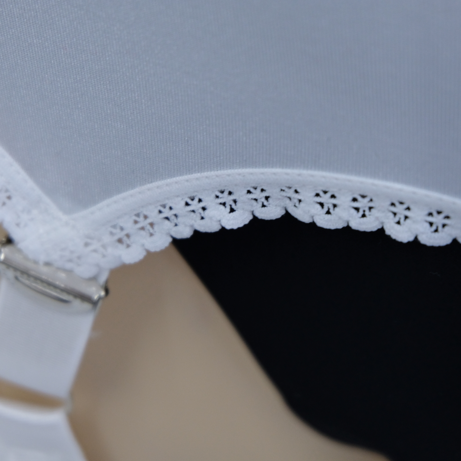 Luxallacki Stretchy 6 Straps Garter Belt with 12 Metal Claws for Women Lingerie