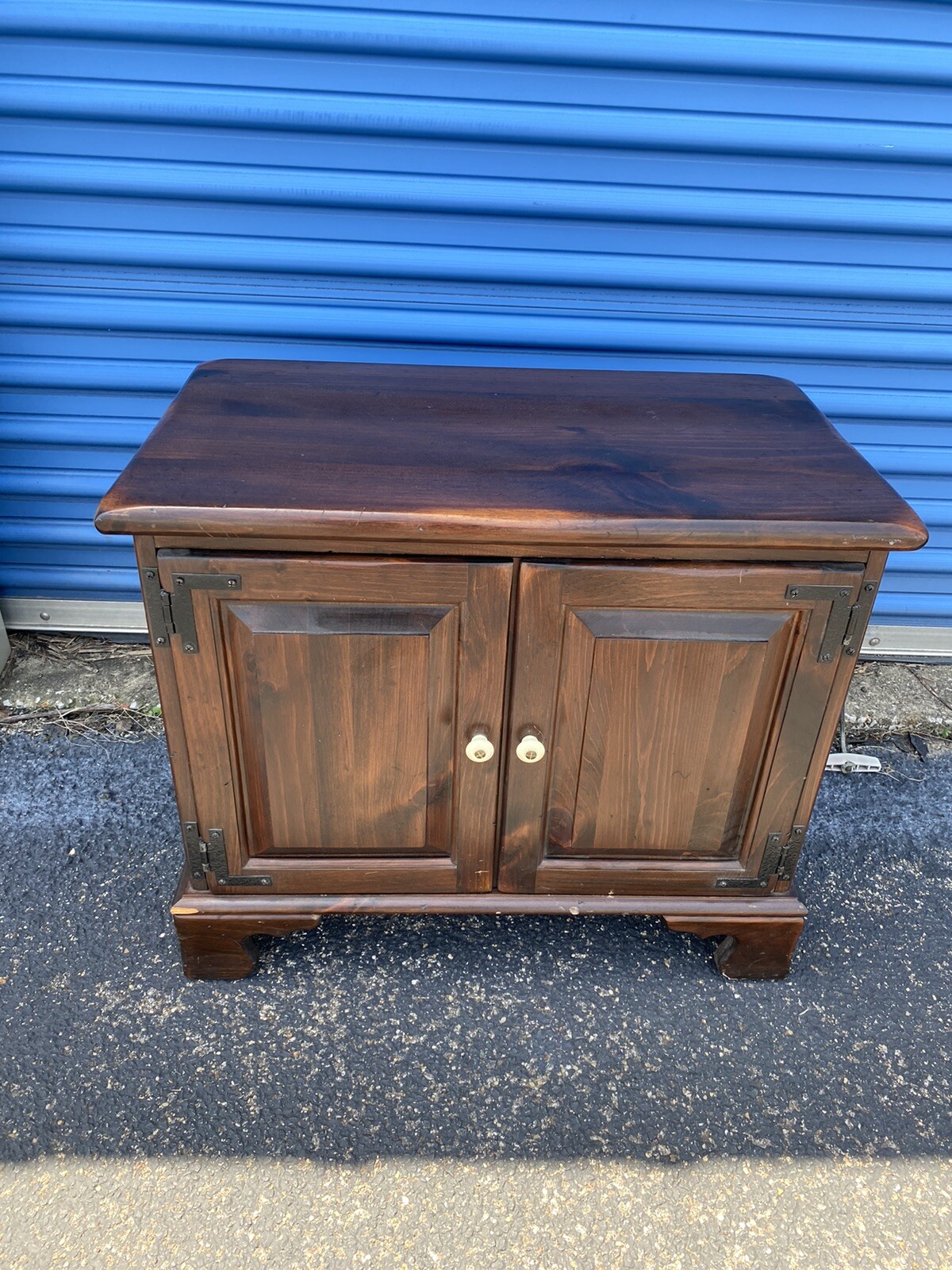 Ethan Allen Dark Antiqued Pine Old Tavern Mid Century RECORD CABINET