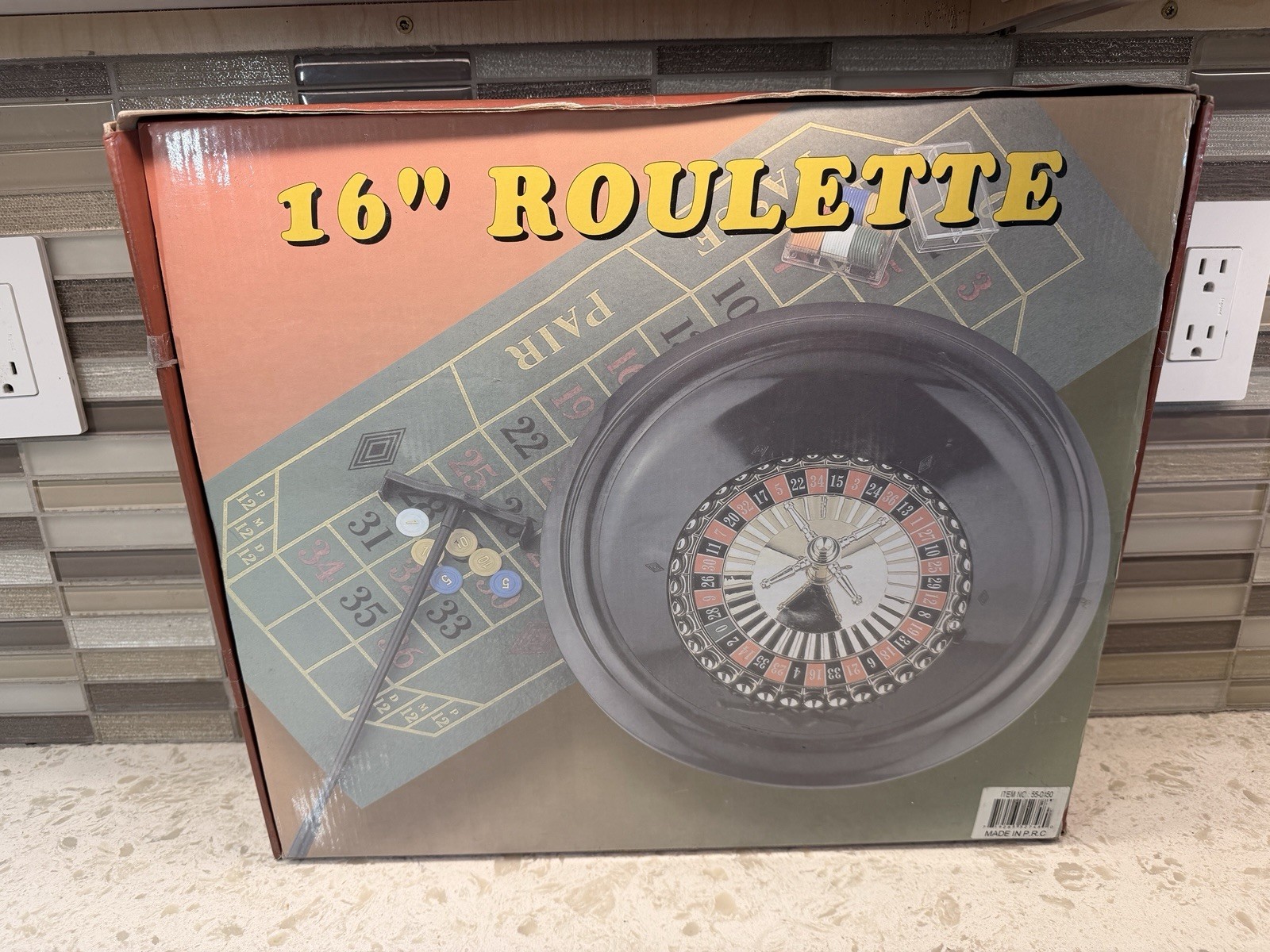 16 Inch Roulette Wheel Game Set with Game Layout, Mini Chips, Rake