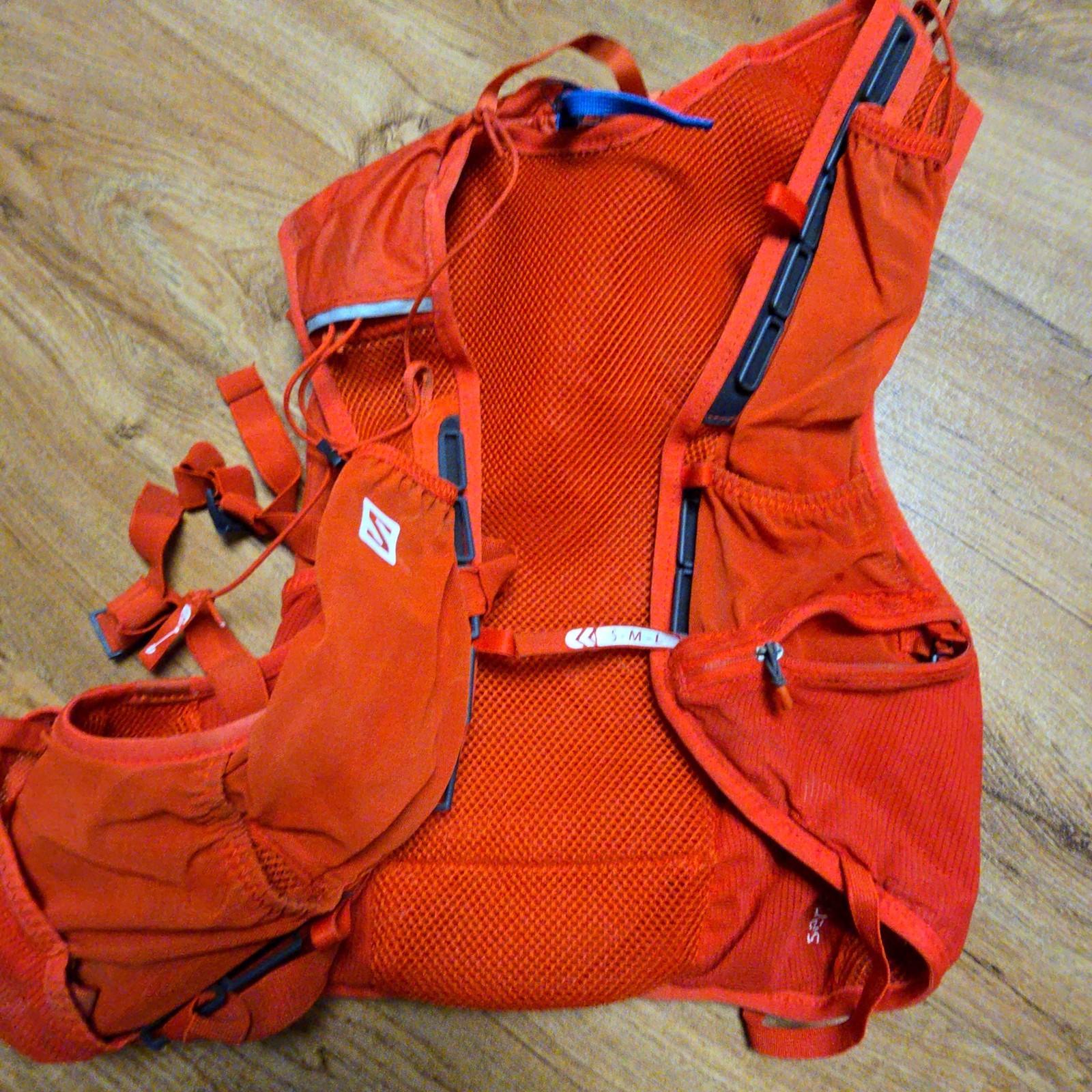 Salomon Skin Pro 10 Set Hydration Vest Red S-M-L Trail Running Pack