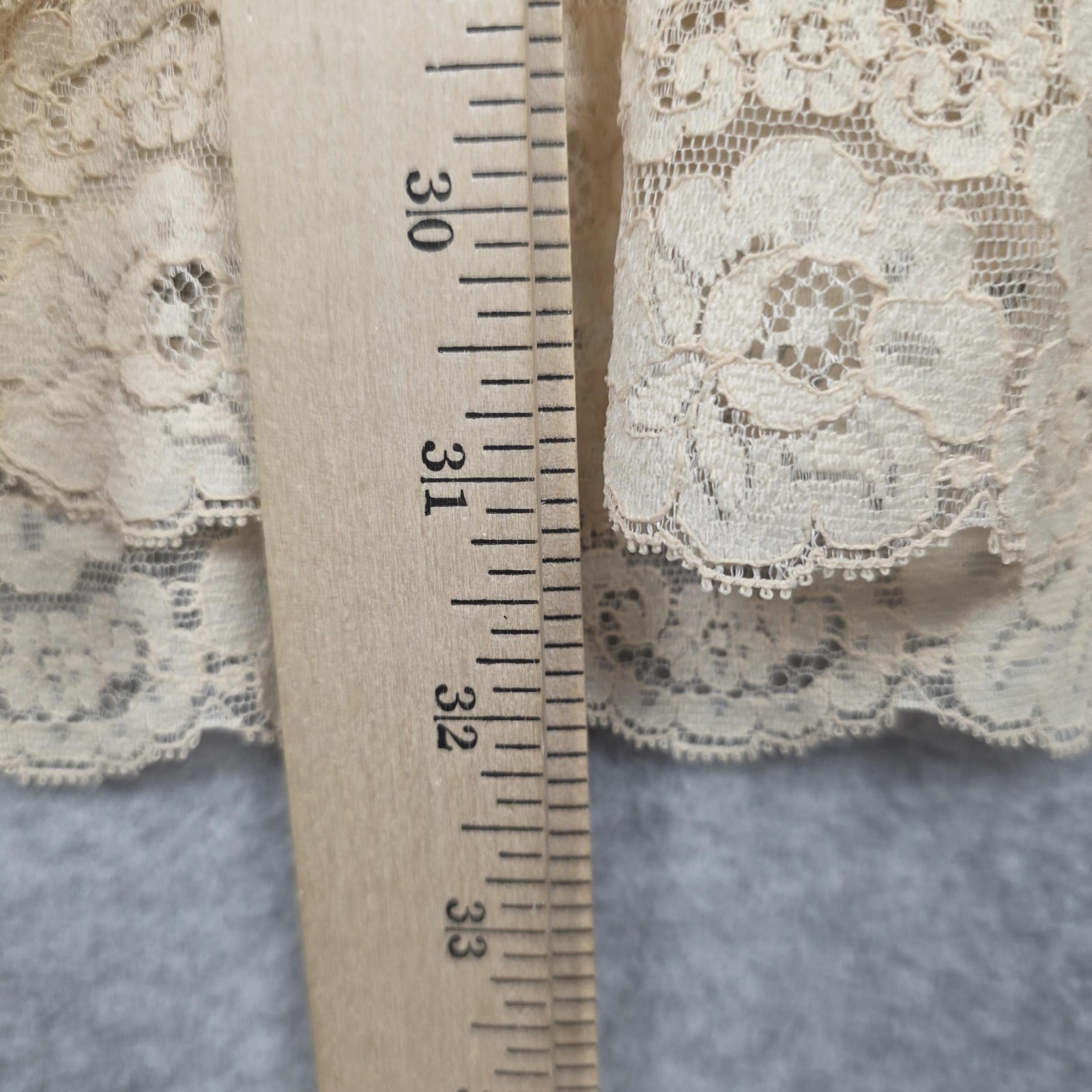 Vintage Vanity Fair Slip Dress Womens Large White Nylon Lace Trim Lingerie 90s