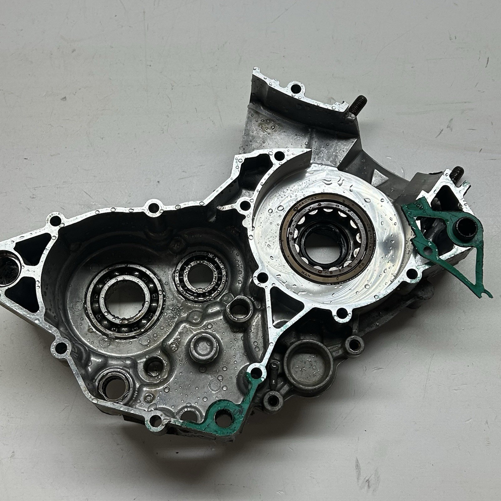 2020 TC125 TC 125 250 LEFT SIDE ENGINE CRANK CASE BOTTOM END BLOCK OEM