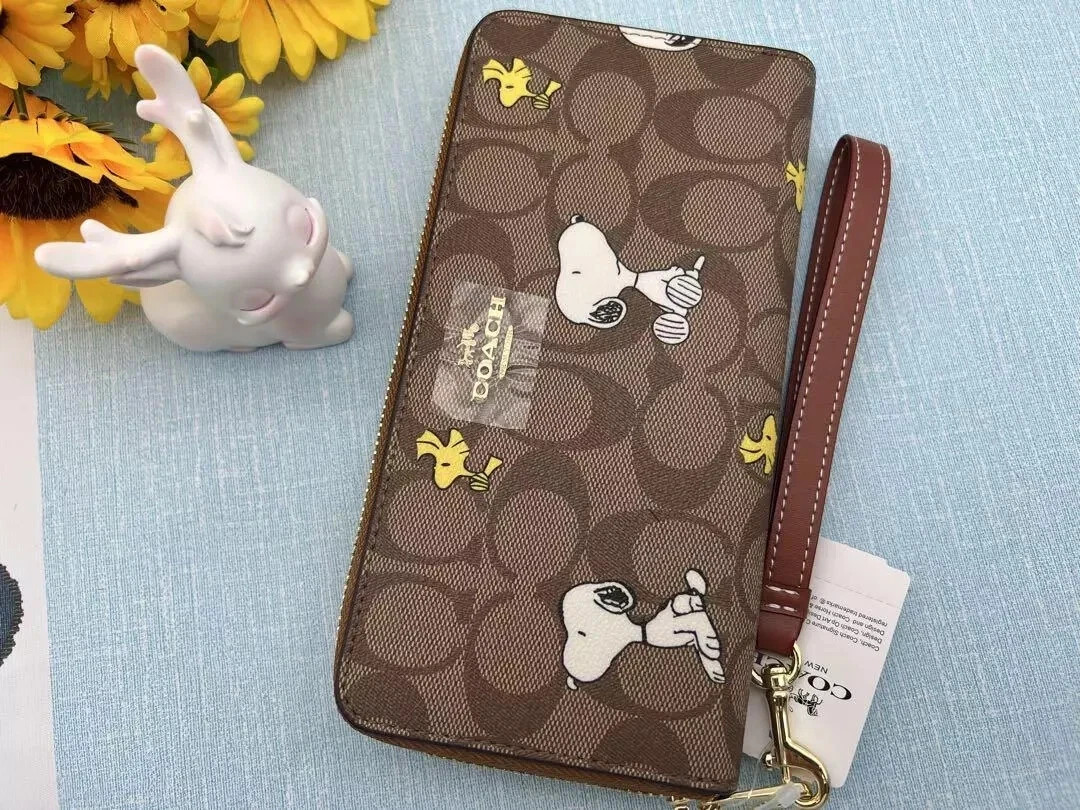 COACH x PEANUTS Long Zip around Wallet Snoopy Woodstock Khaki Signature New