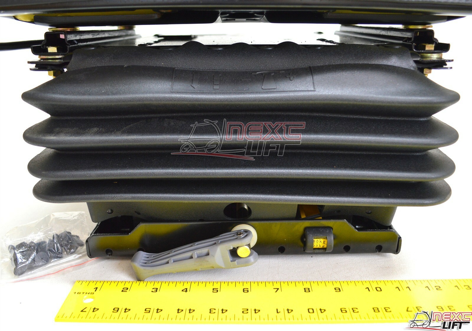 NEW SUSPENSION SEAT WITH ARMREST FITS EXCAVATOR FORKLIFT DOZER LOADER TRACTOR