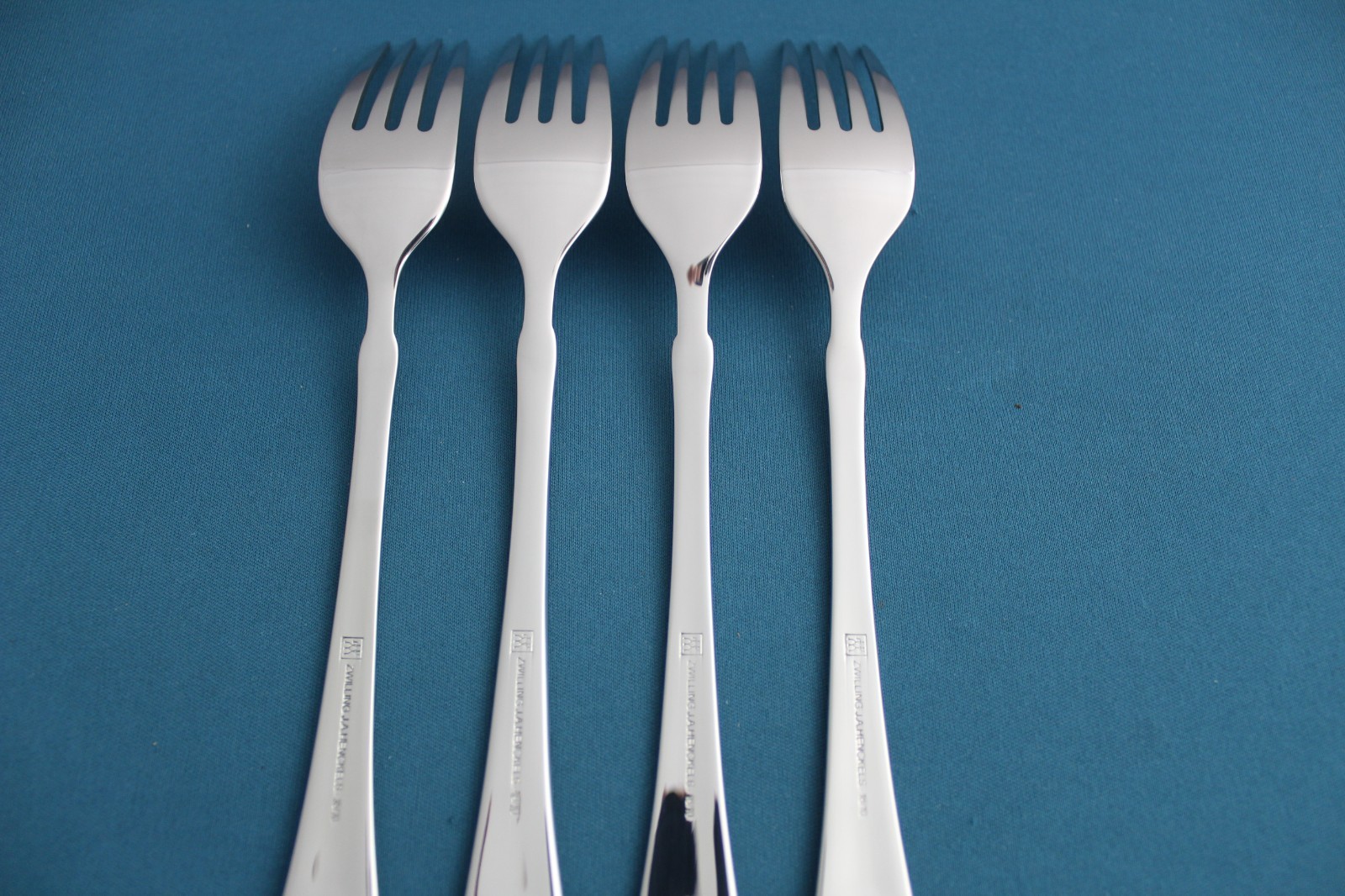 4 Dinner Forks Zwilling J. A. Henckels PROVENCE 18/10 Stainless NEW 7 7/8"