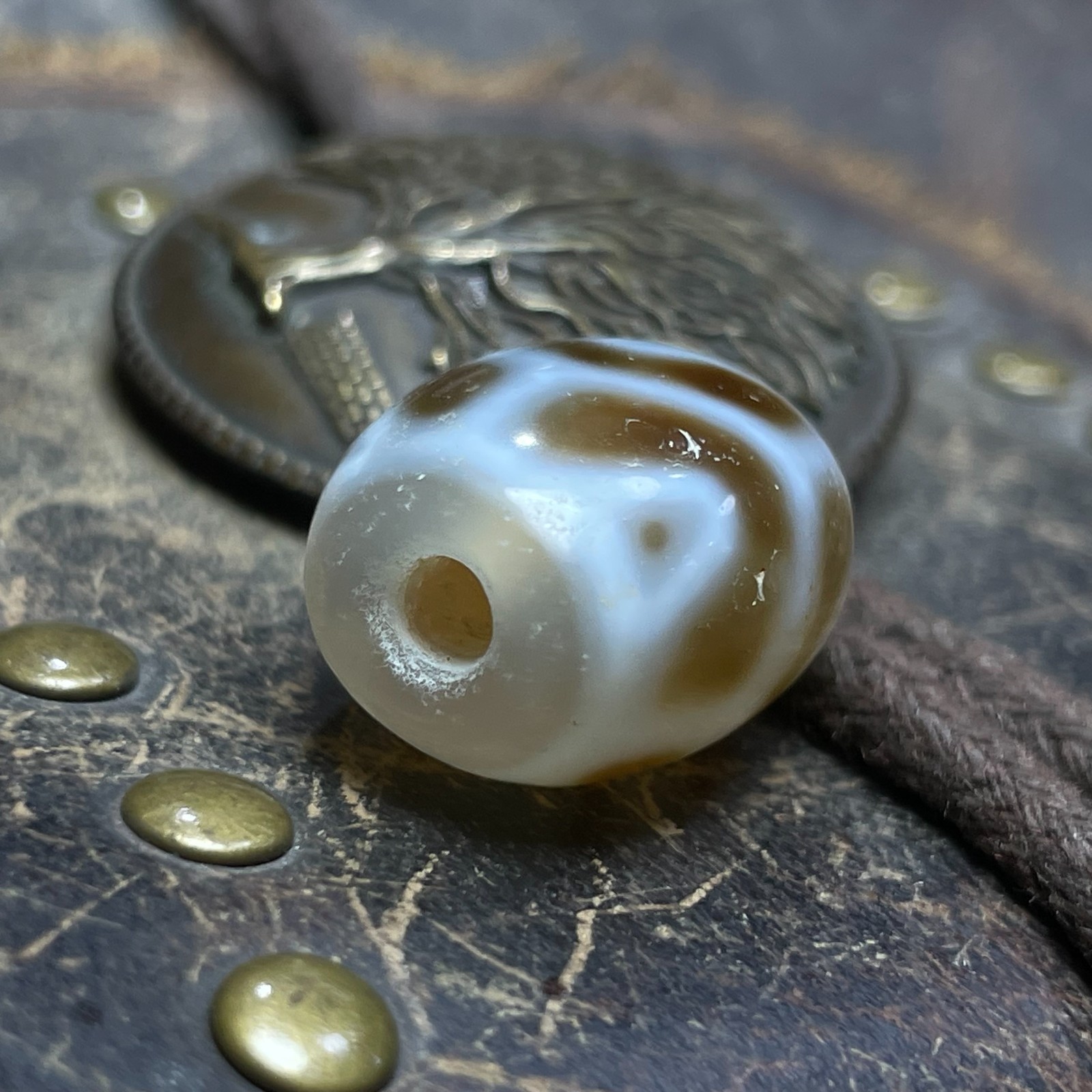 Ancient Tibetan DZI Beads Old Agate Turtle Shell Longevity Amulet Pendant #4698