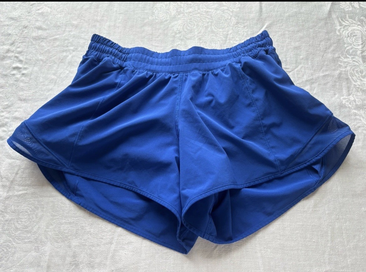 Lululemon Hotty Hot Short 4” in Jet Stream royal blue Sz 8 Tall