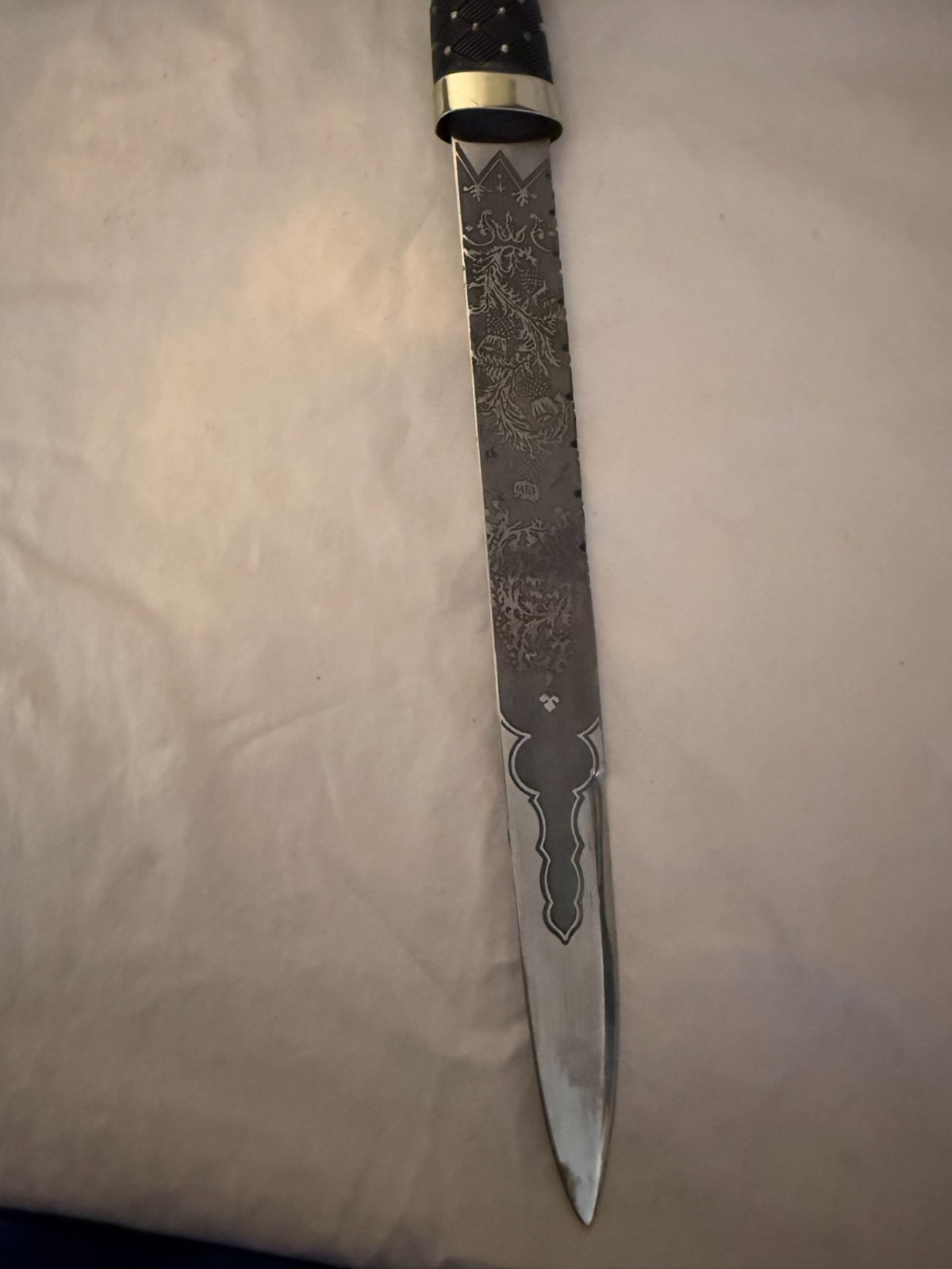 Windlass Steelcraft Dagger w/ scabbard, with etched blade