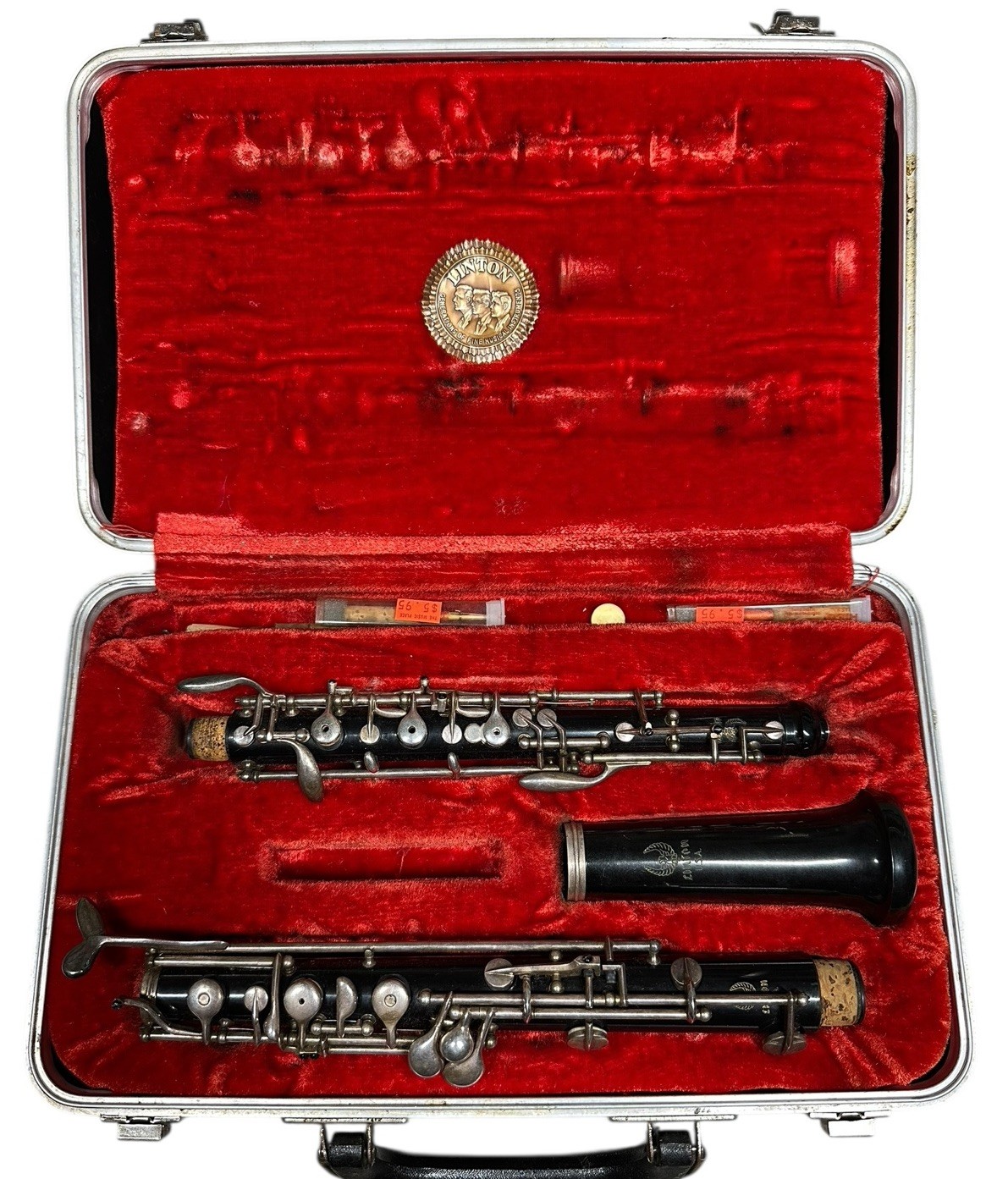 Linton Student  Oboe  in a case  serial #VP34919 Vintage As Is