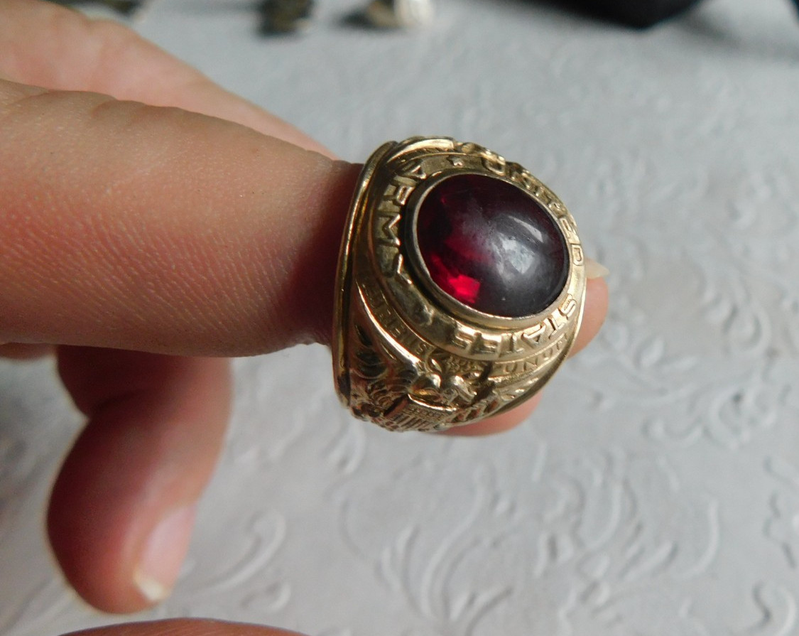 VINTAGE US ARMY CLASS RING 1/30 14K GOLD PLATED 'RGP' MARKED SZ 9.5 - 11.1g