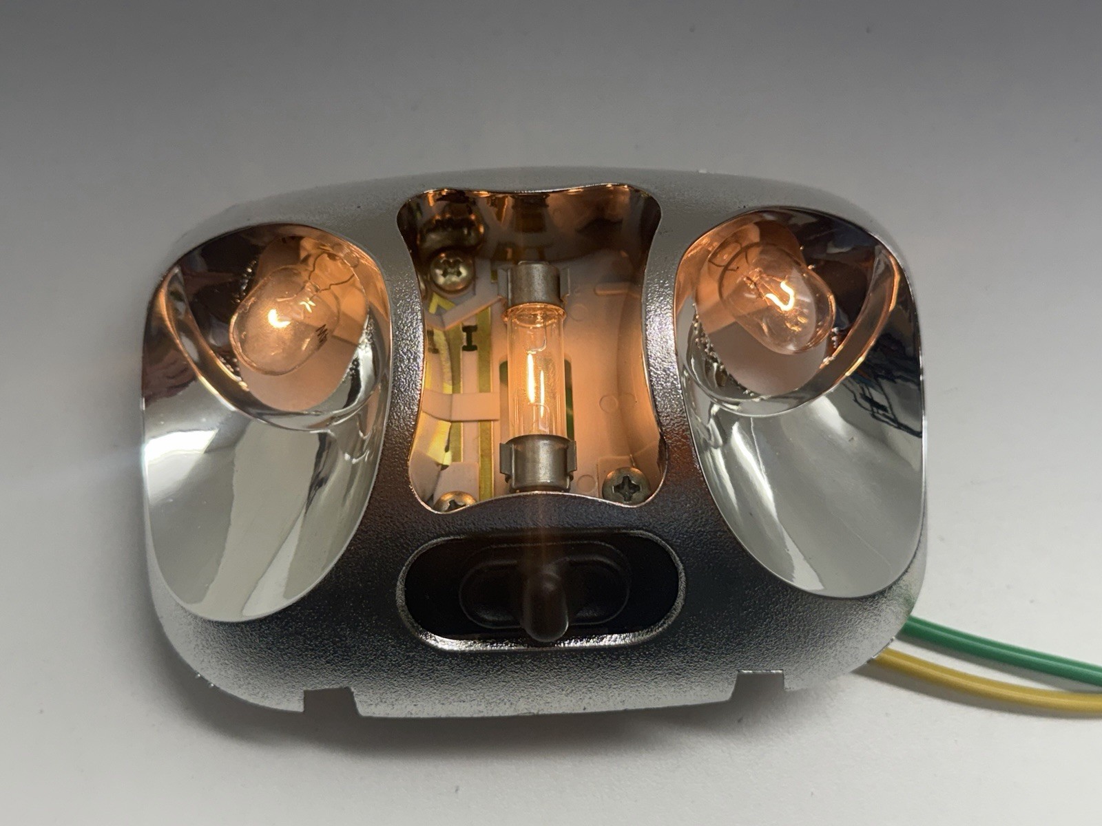 TESTED 1994 - 2004 THREE Bulb Ford Ranger Mazda Dome Light Map Overhead OEM C12