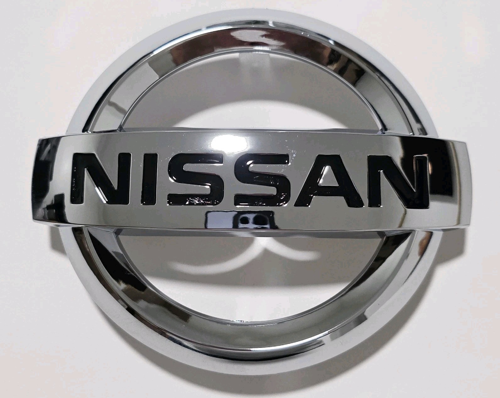 Nissan Altima Front Grille Emblem Logo 2013 2014 2015 2016 2017 2018