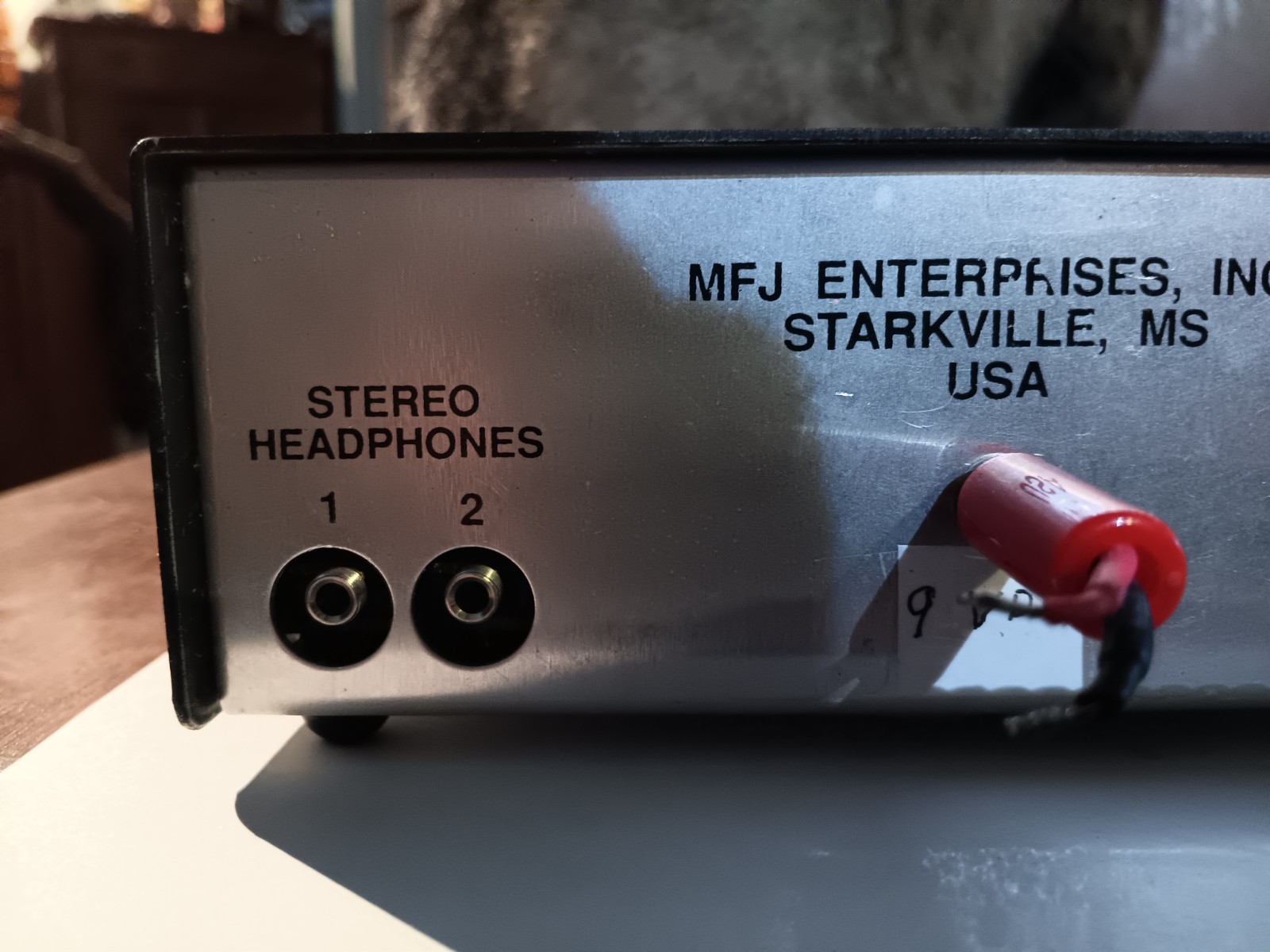 MFJ 8100 World Band Shortwave Radio AS IS