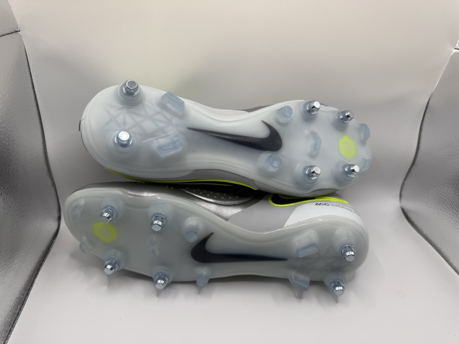 Nike Tiempo Legend 10 Elite Silver Sg Pro Anti Clog HF4375-002 $250 - Size 8.5