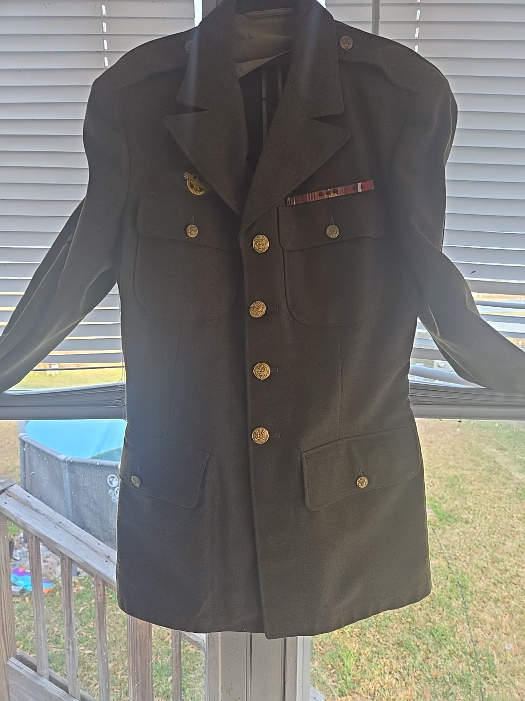 LOOK WW2 Army Tech Sergeant IKE EISENHOWER JACKET AND HAT