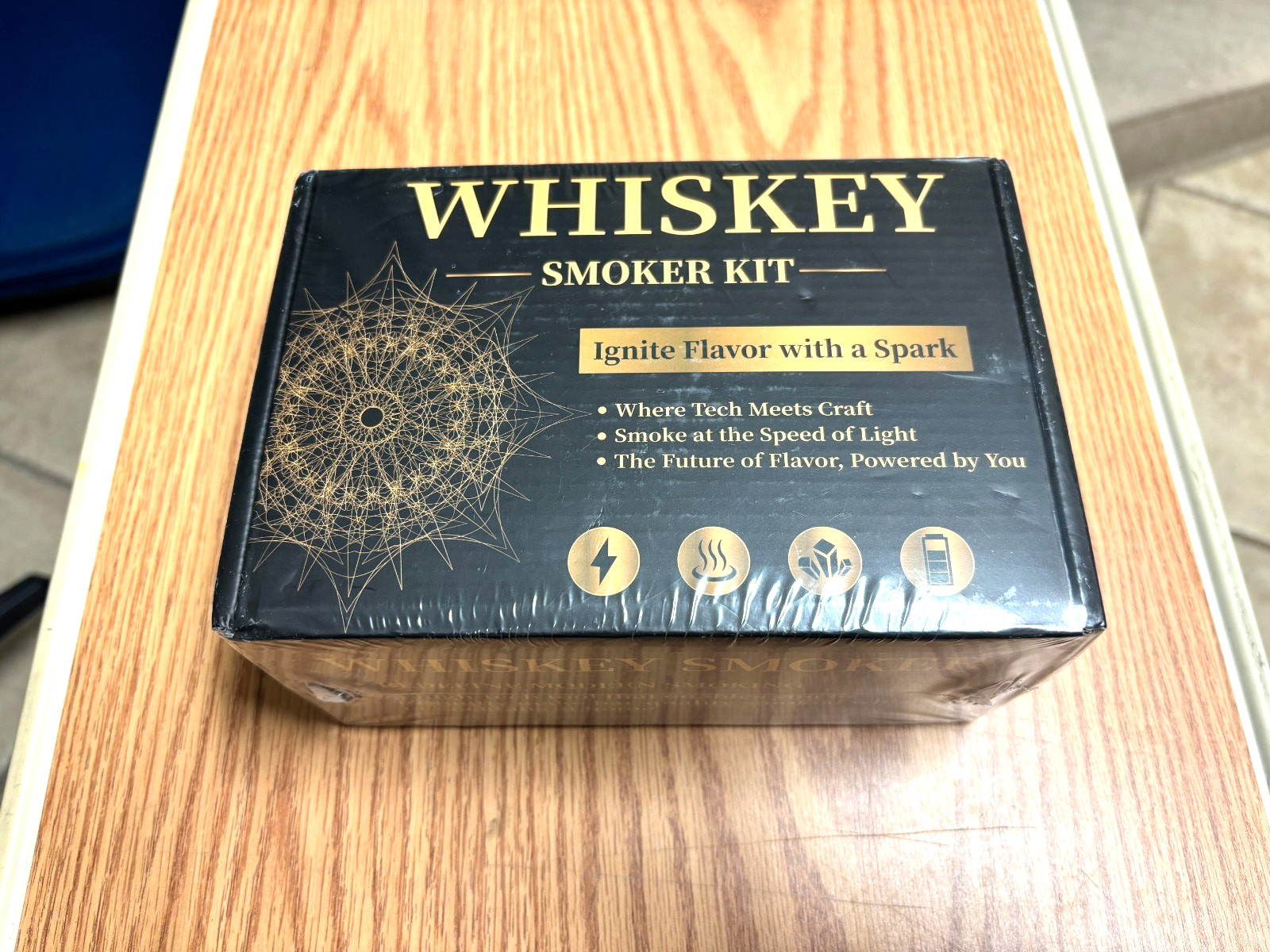 Whiskey Smoker KIT WS210 - SV Ignite Flavor with a Spark. Next Level Gifts