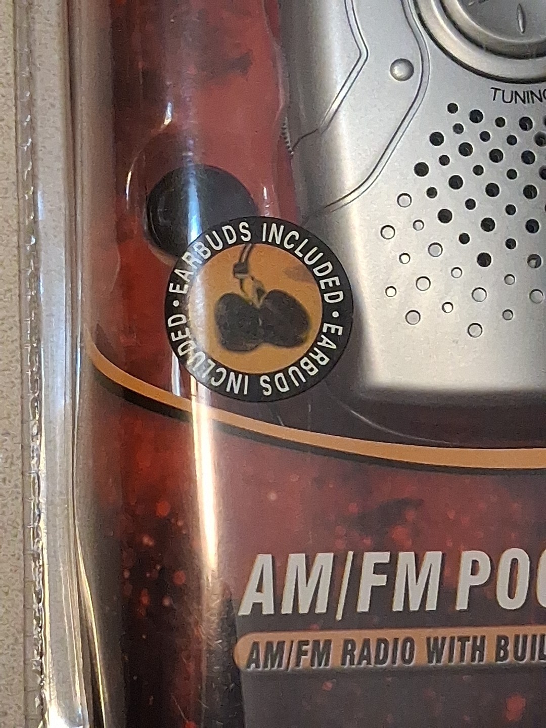 NEW SENTRY PR799 AM/FM POCKET RADIO w B/UILT-IN SPEAKER