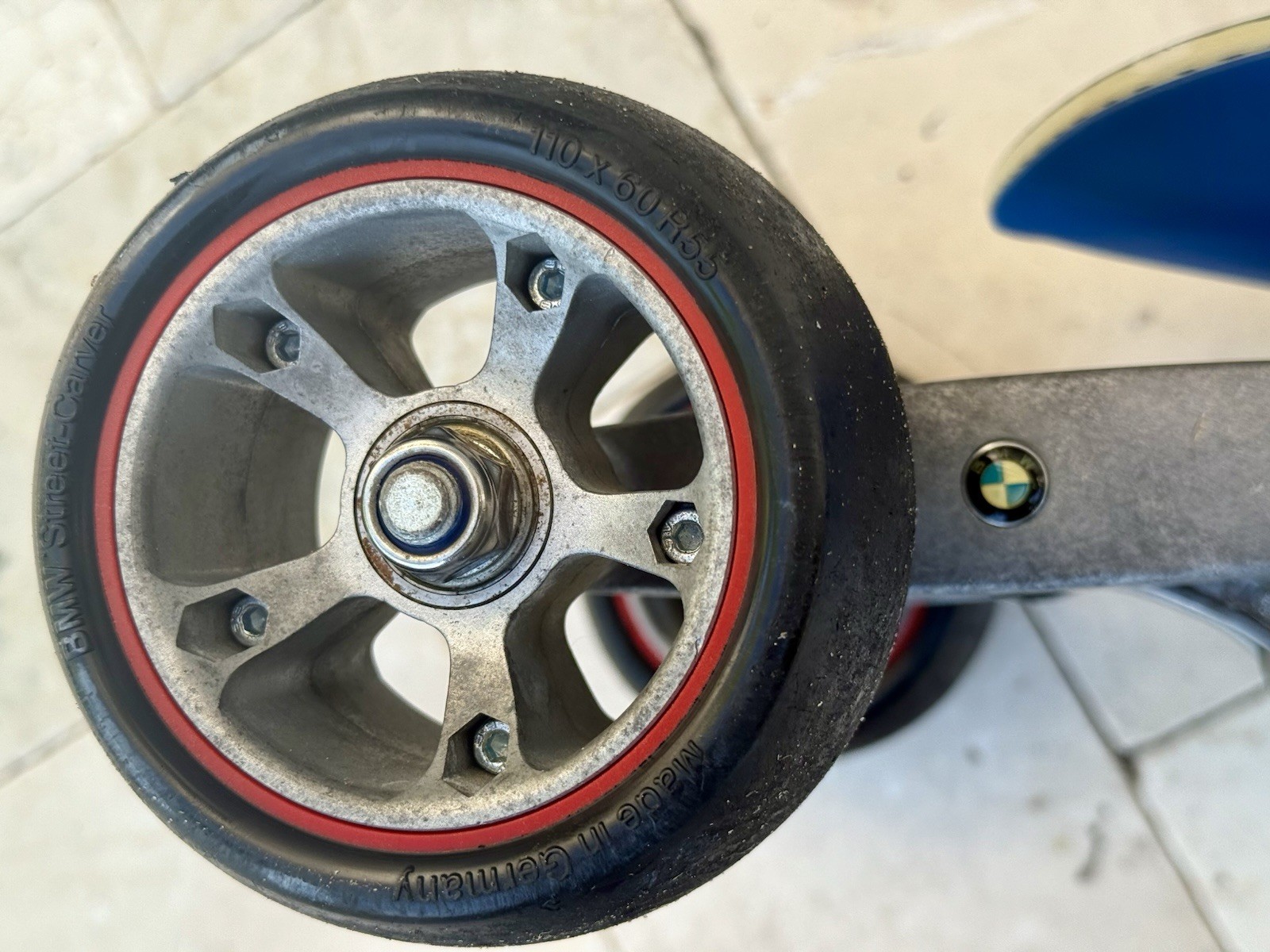 BMW StreetCarver Skateboard,The Most Clean And Low Usage You Can Find