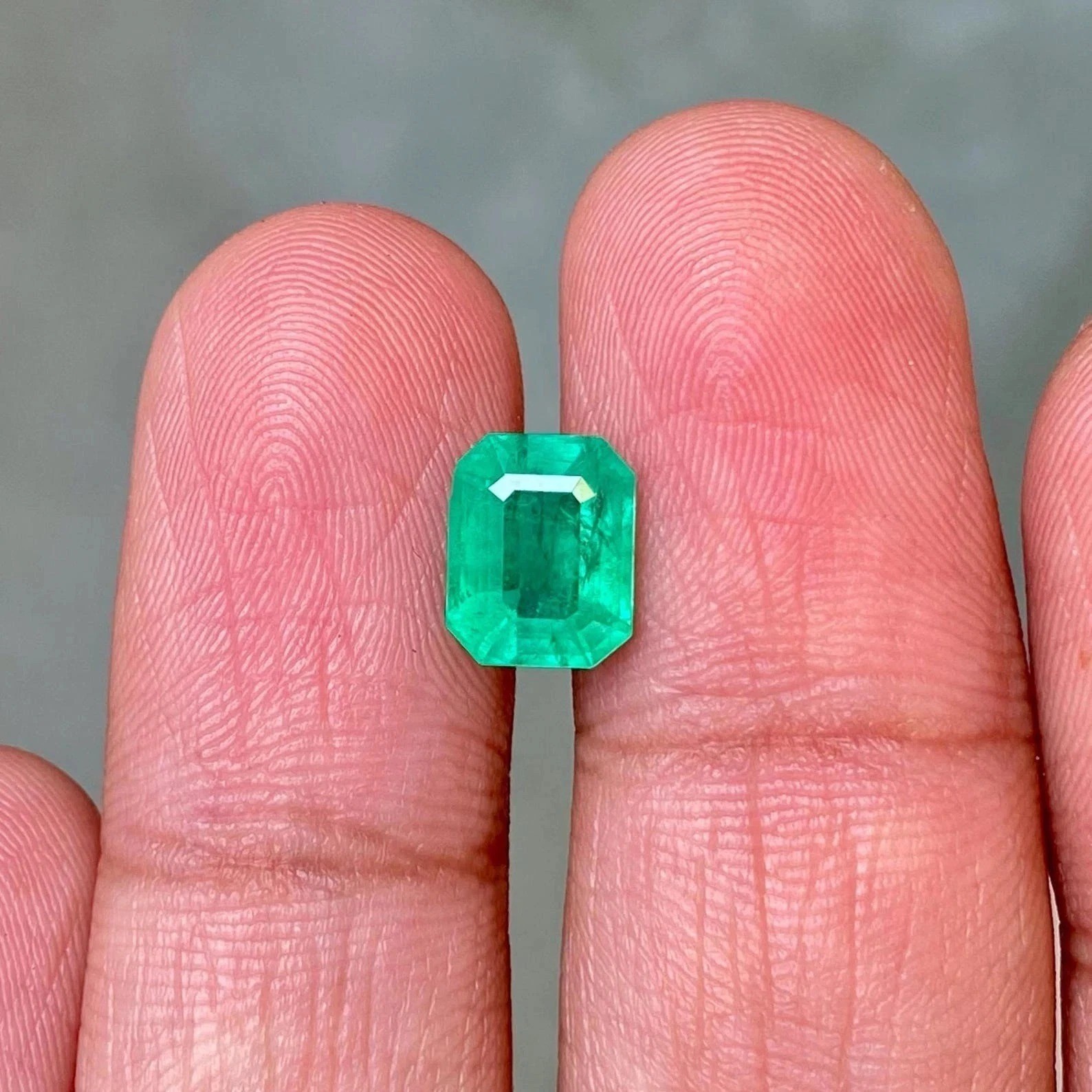 Natural Colombian Green Emerald 5.10 Ct Certified Emerald Cut Loose Gemstone