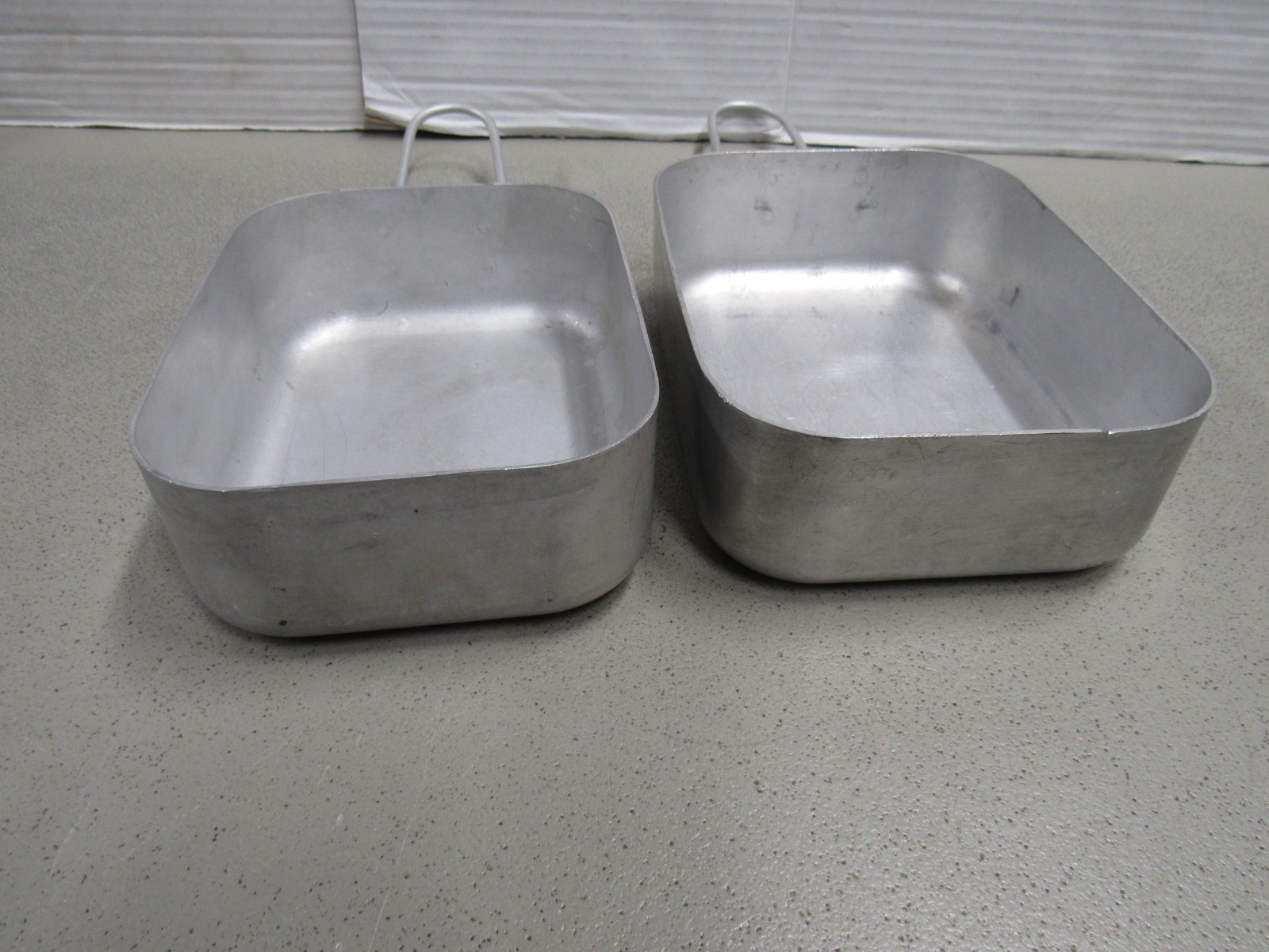 1981 Dutch Military Mess Kit Cooking Set 2 Piece Aluminum Pans Marked KL 81