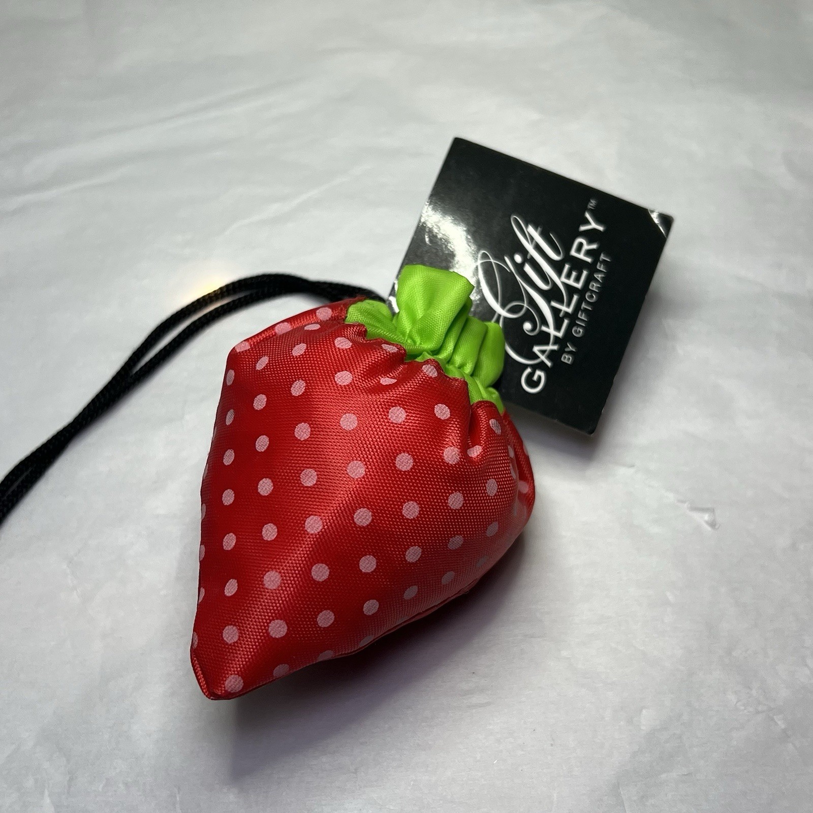 New Red Strawberry Foldable Pocket Reusable Shopping Tote Bags Grocery Bag