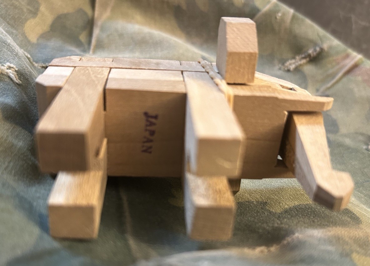 Vietnam War Era Wooden Elephant Puzzle Observed on US GI Helmets JAPAN #1
