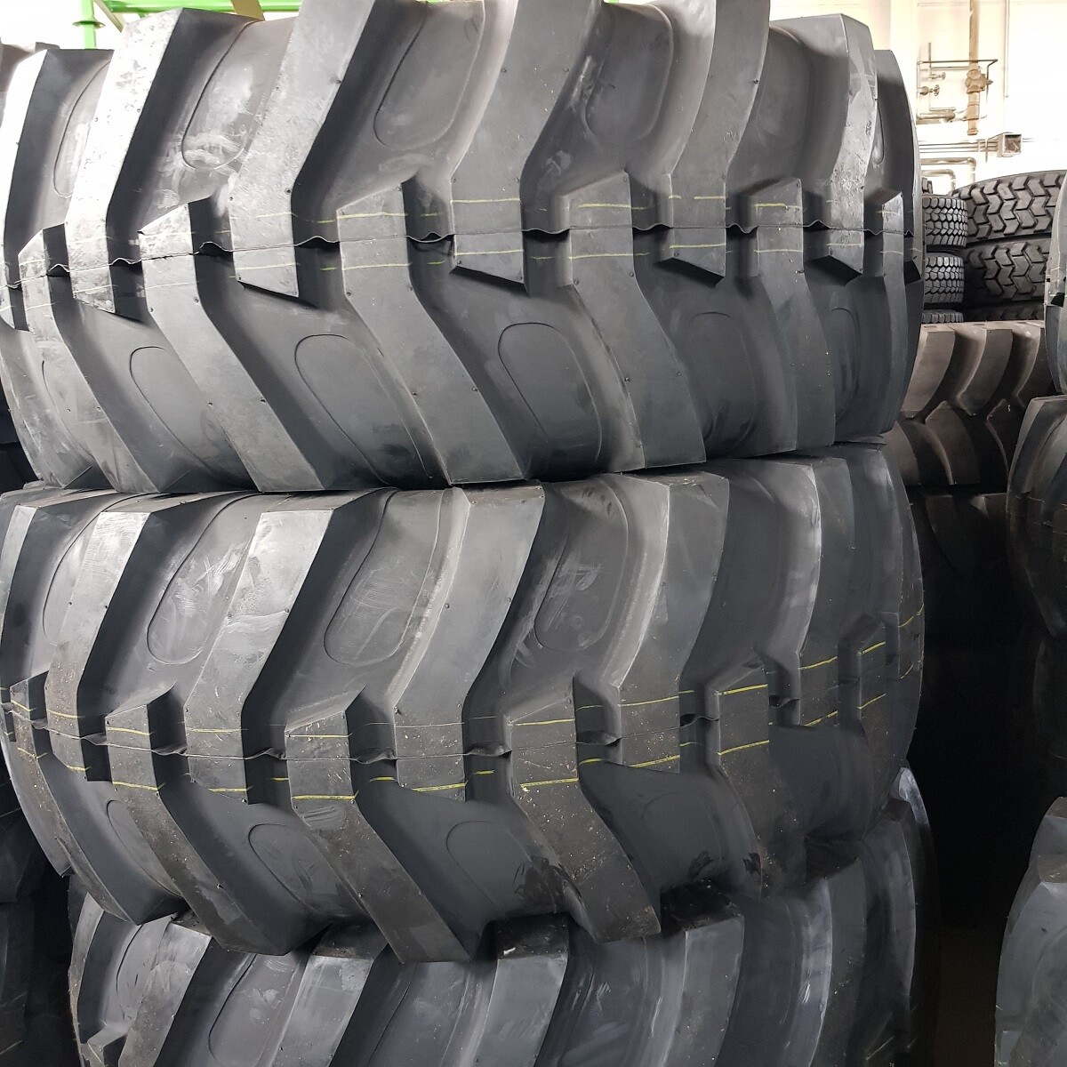 19.5L-24, 19.5-L24 (2-Tires) RC 12 PLY R4 Rear Backhoe Tractor Tires