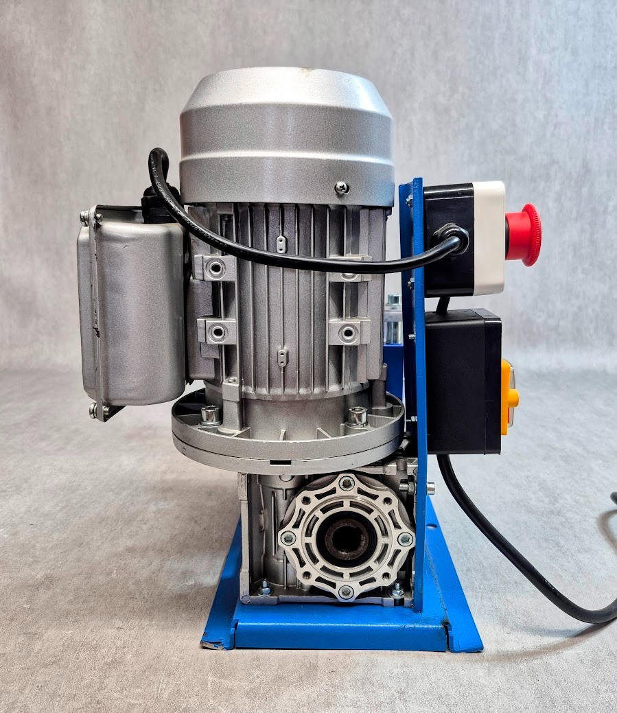 GARVEE 370W Auto Wire Stripper Machine 110V 1.5-32mm 1/16-1-1/4" 75ft/min Motor