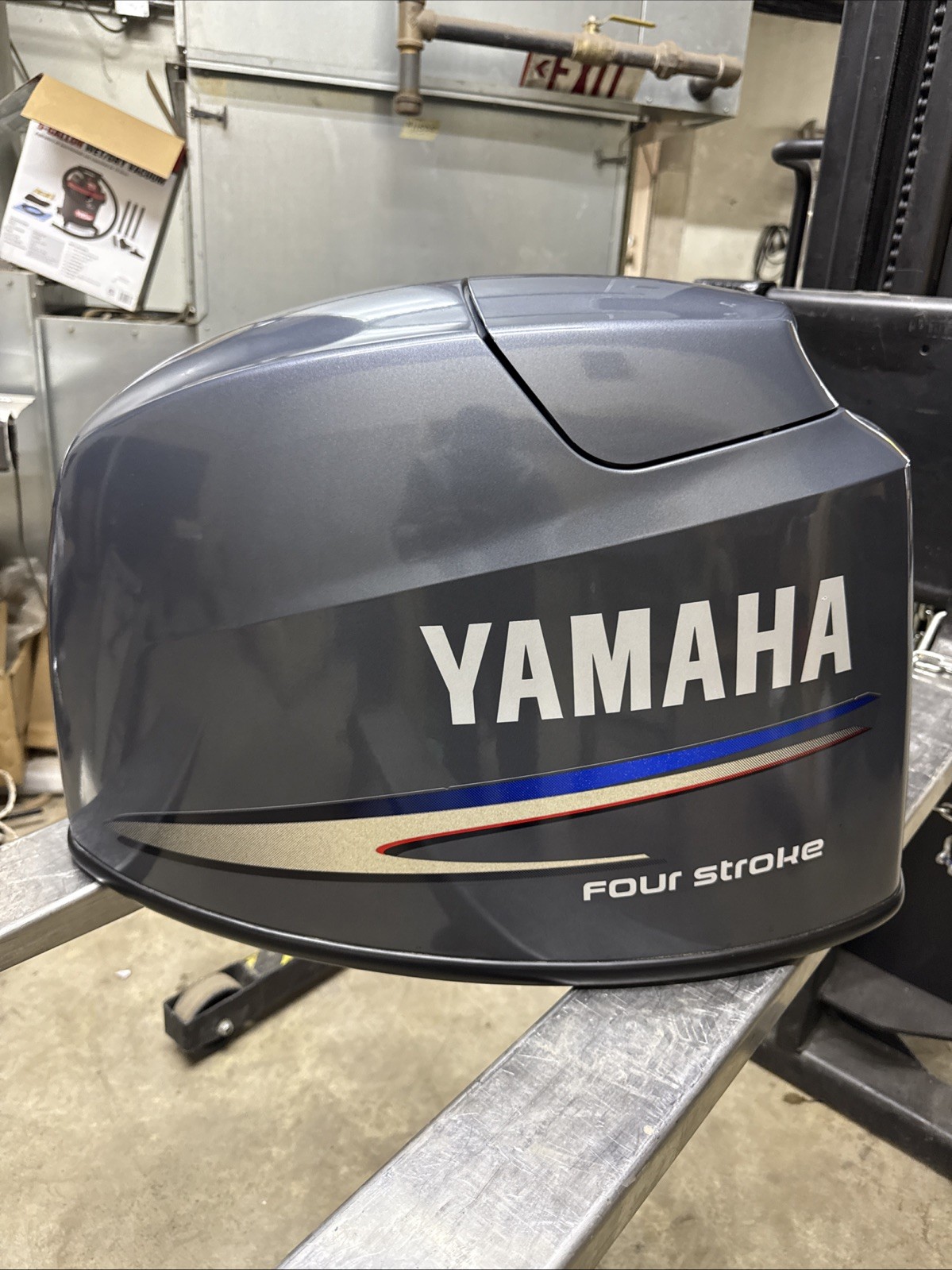 Yamaha F50 F60 4 Stroke Engine Cover Cowling Hood Cowl 60HP 6C5-42611-00-00
