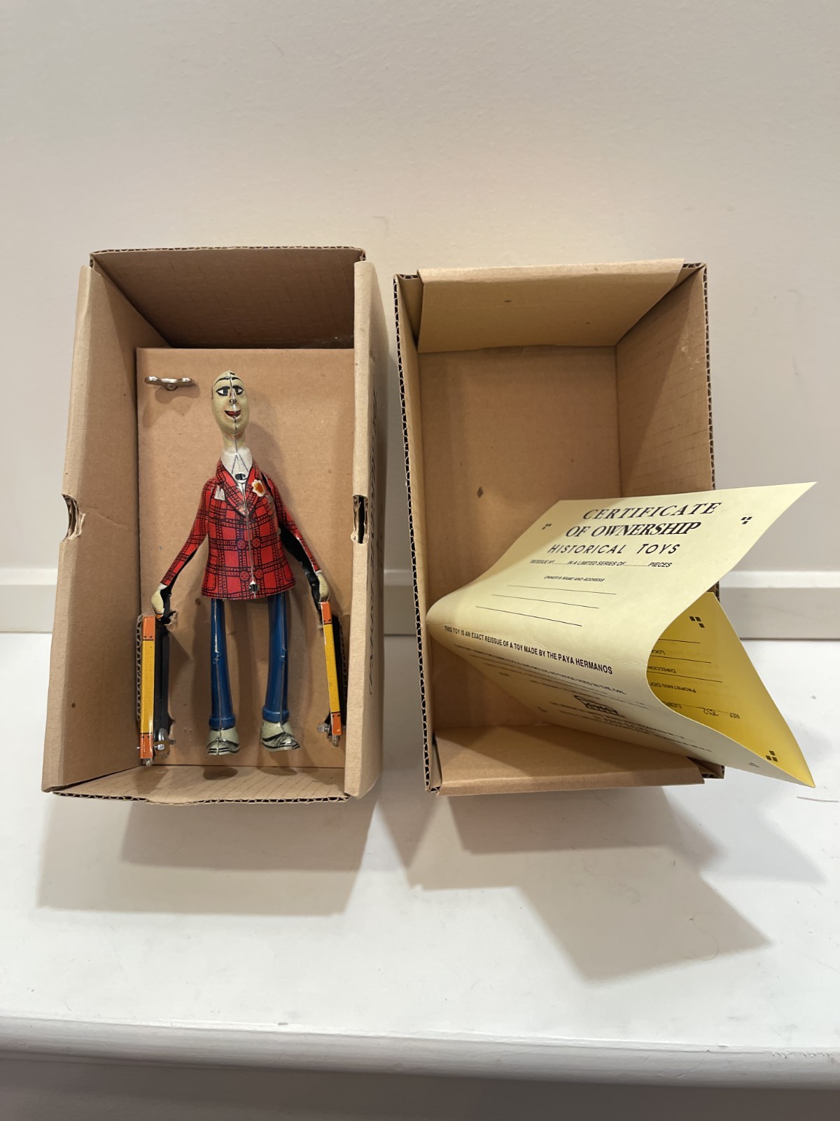 Paya Student 1932 Reproduction Vintage Wind-Up Maletero Jaguete Ref 852 w/Box