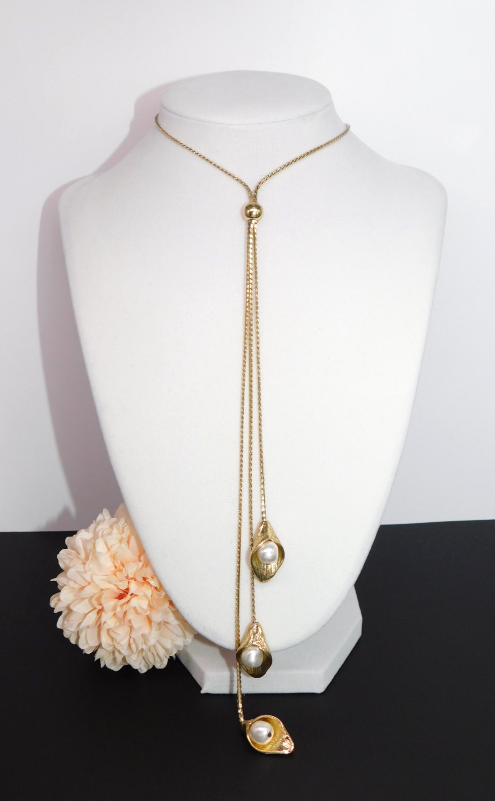 ANN TAYLOR Gold Tone & Simulated Pearl Y-Drop Dangle Pendant Necklace