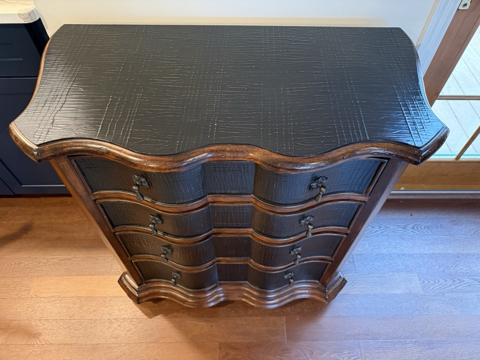 Ethan Allen Lucca Serpentine 4 Drawer Chest