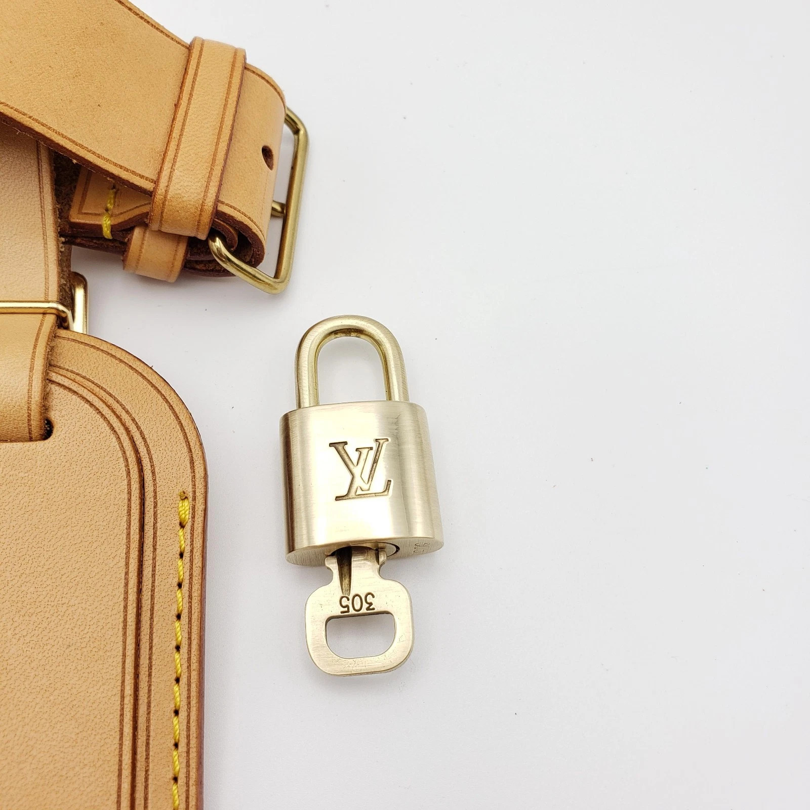 100% Authentic Louis Vuitton Luggage tag /Nametag with Gold Lock and Key