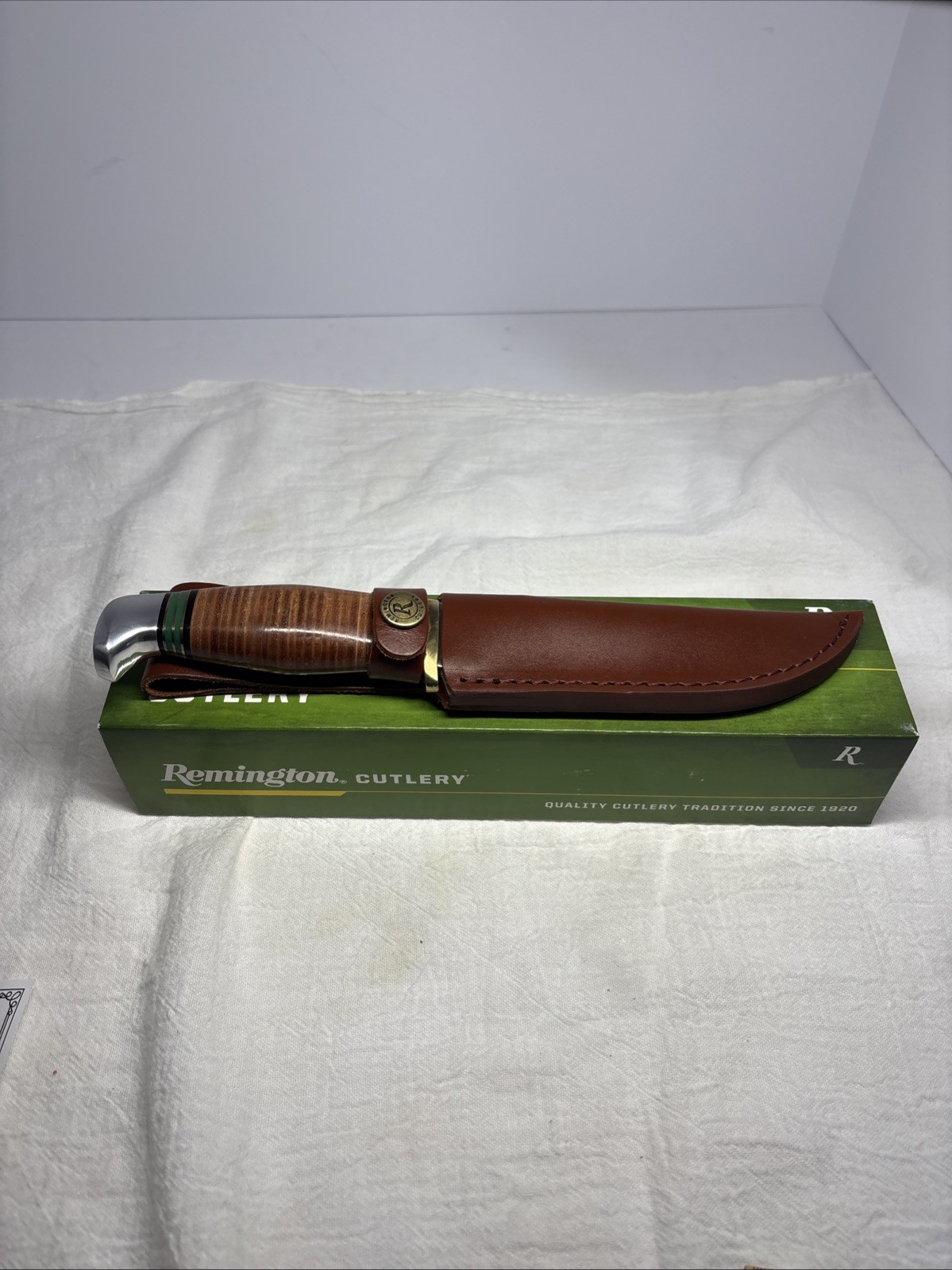 Remington Hunting Knife Fixed Blade Stacked Leather Handle Leather Sheath R15722