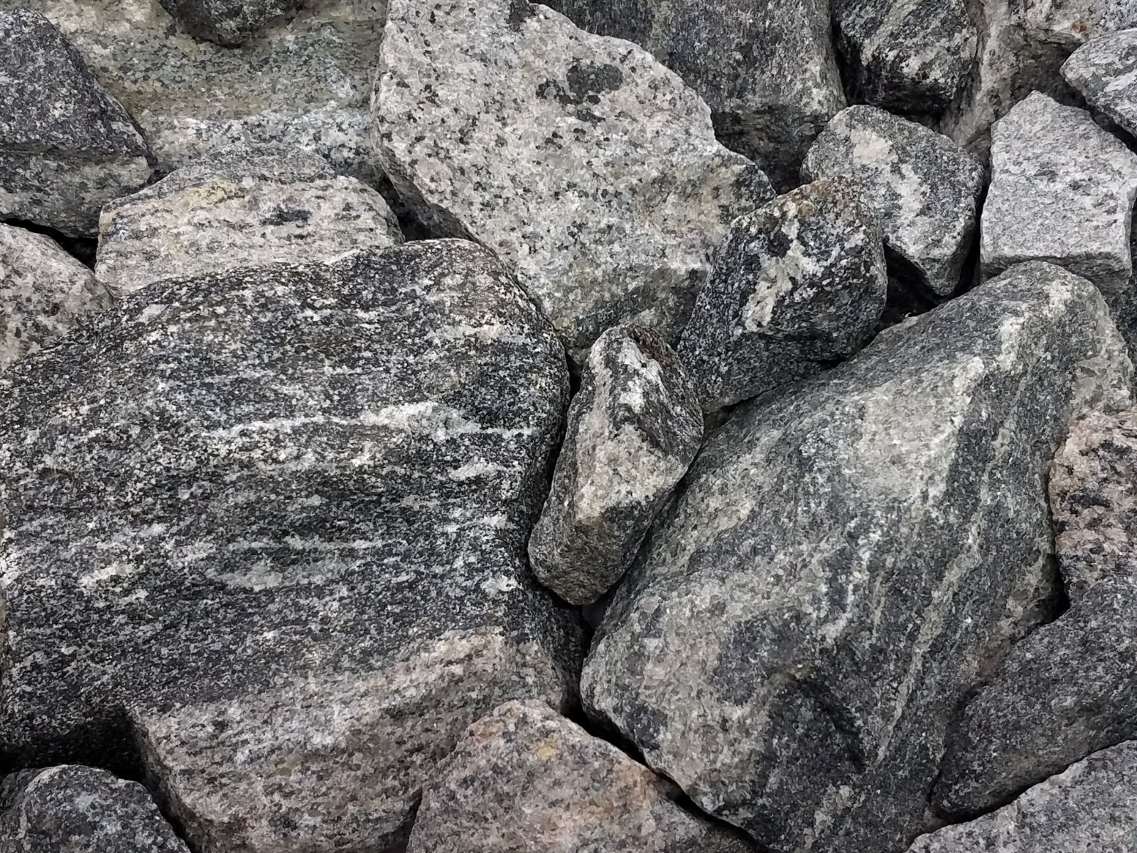 Rocks for Aquarium Stone Decorations 10lb Striped Granite Fish Tank Ornaments