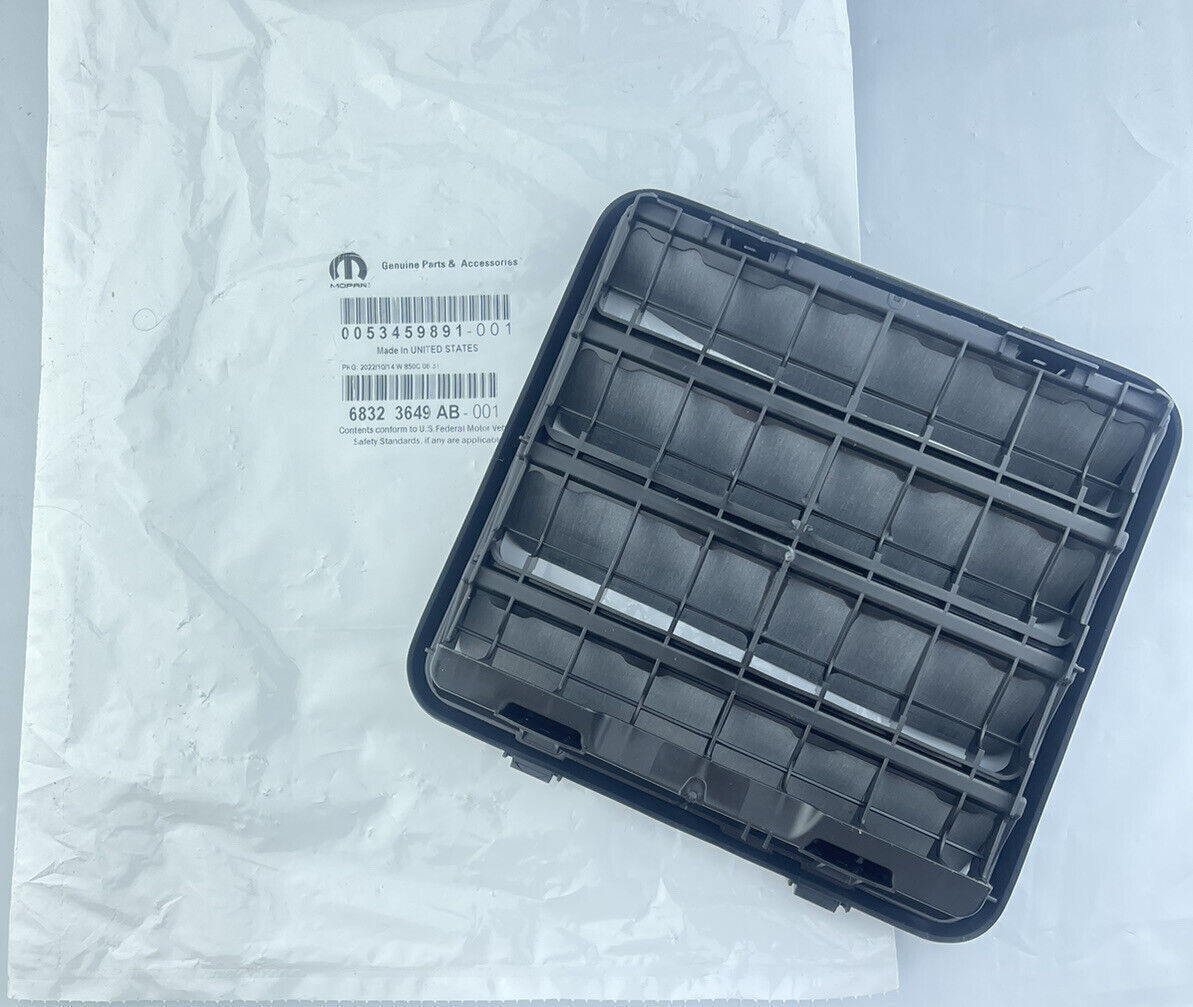 New Pair 68323649AB 2002-24 DODGE RAM CAB Bodyside Aperture Exhauster 2 of