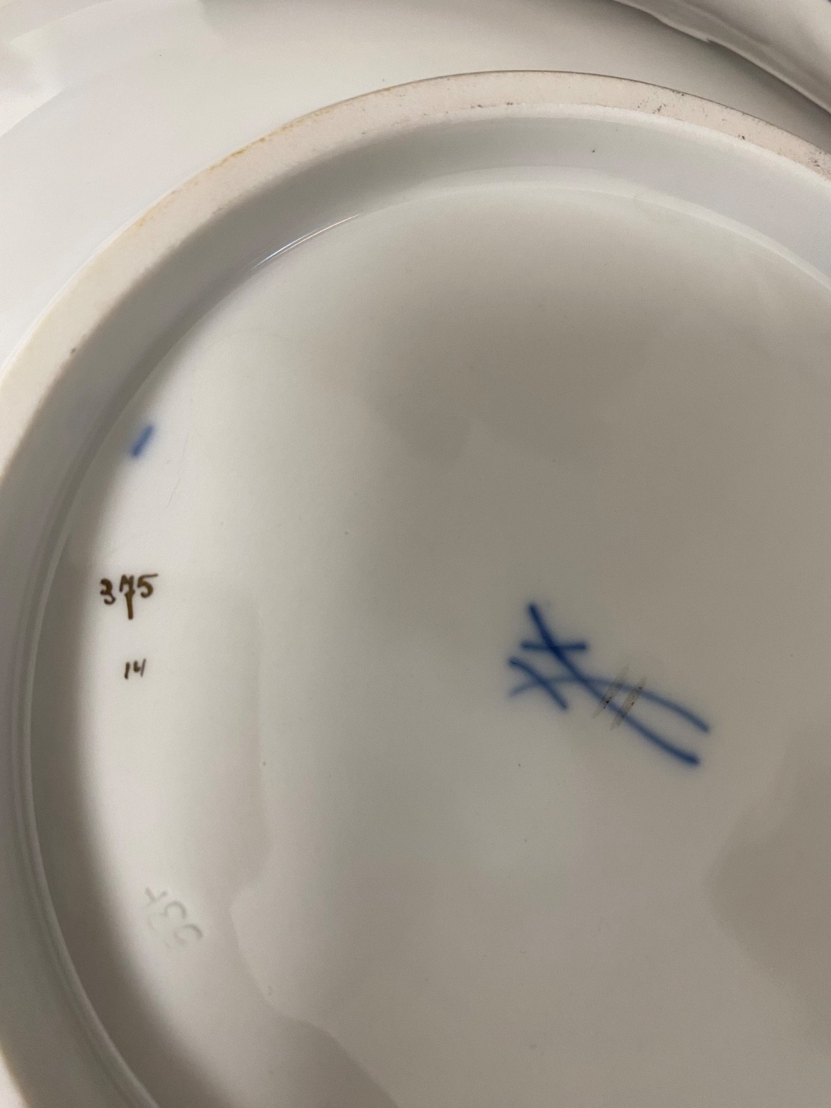 Antique Meissen Porcelain Fruit Bowl Serving Dish Gold Leaves 11"