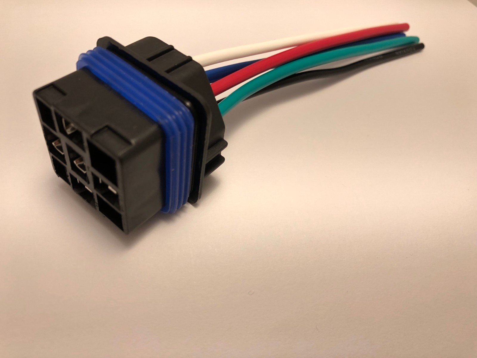 12 VOLT WATERPROOF SPDT RELAYS & SOCKETS KIT 40A 12V FOR AUTOMOTIVE DIY (2 pcs)