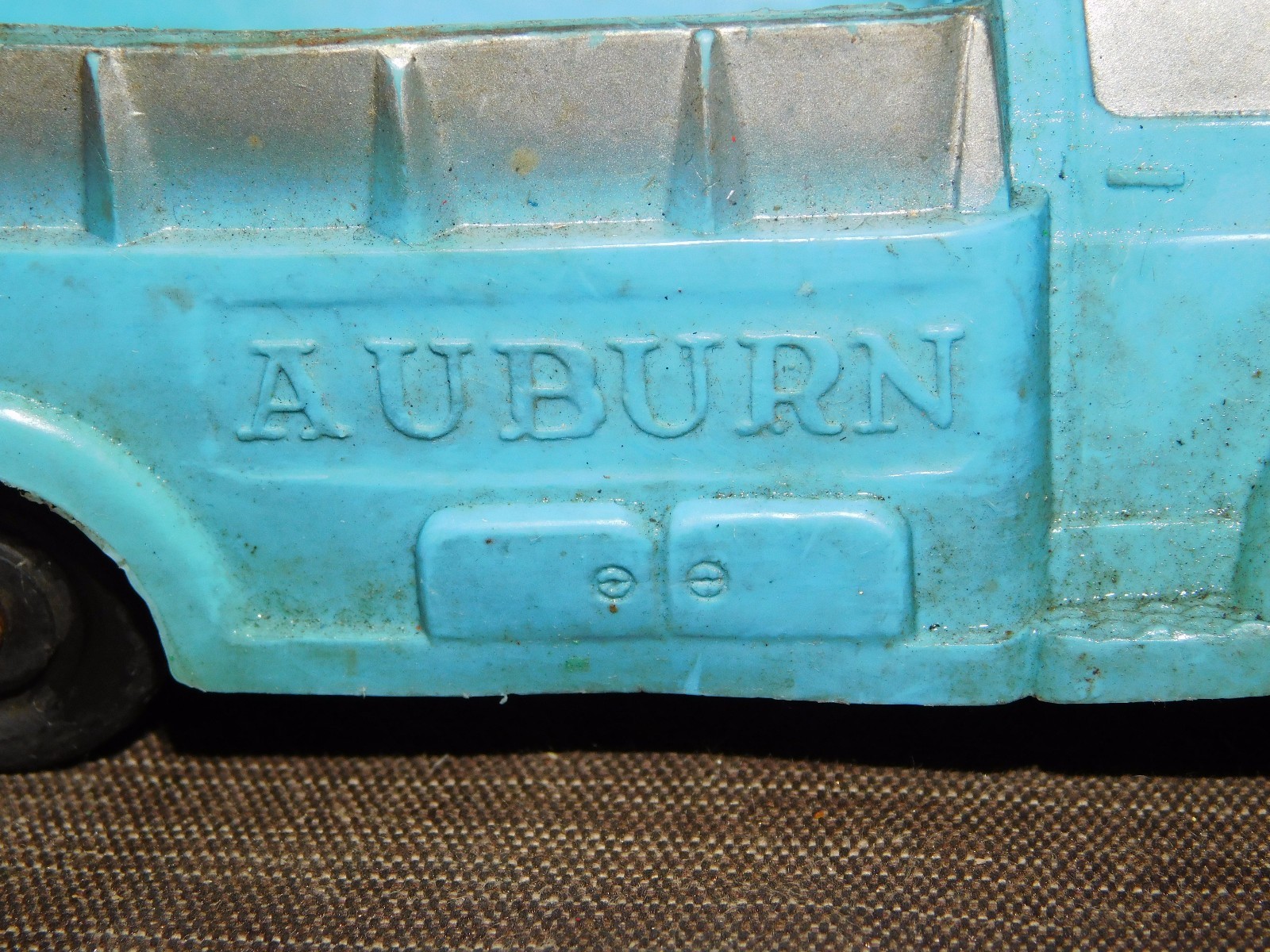 VINTAGE MADE IN USA TOY 5 1/2" LONG RUBBER PLASTIC AUBURN BLUE TRUCK