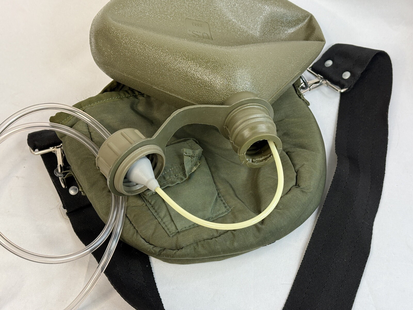 US OD 2qt bladder canteen and OD nylon case with adjustable strap W/straw Cap