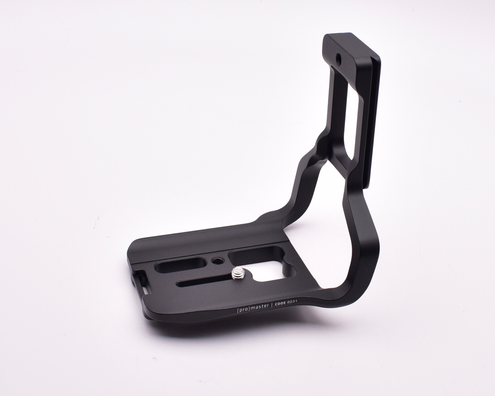 Promaster 8231 Professional L Bracket for Canon 80D with Grip (#8626)