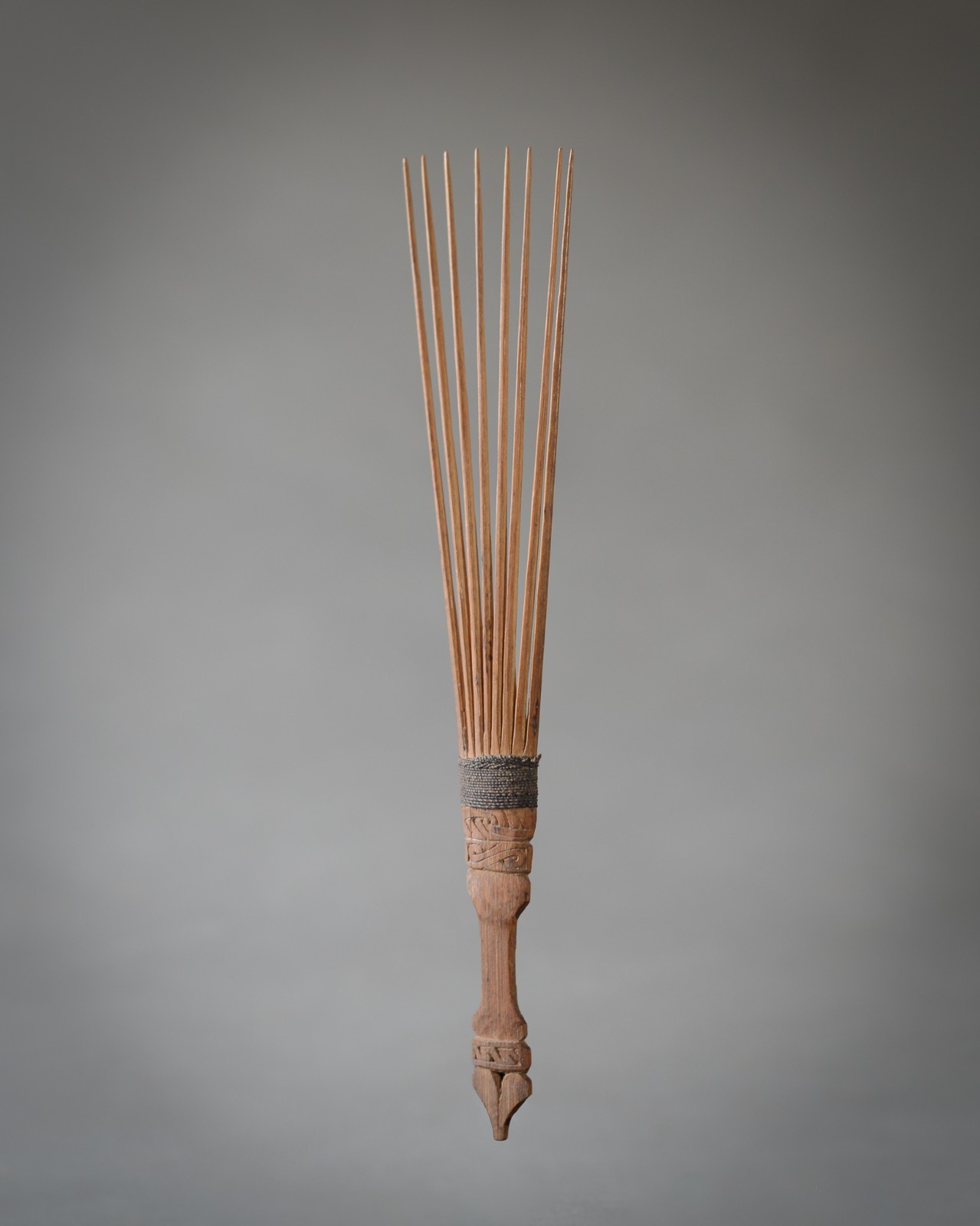 ANTIQUE TRIBAL COMB, Sepik Region, Papua New Guinea.