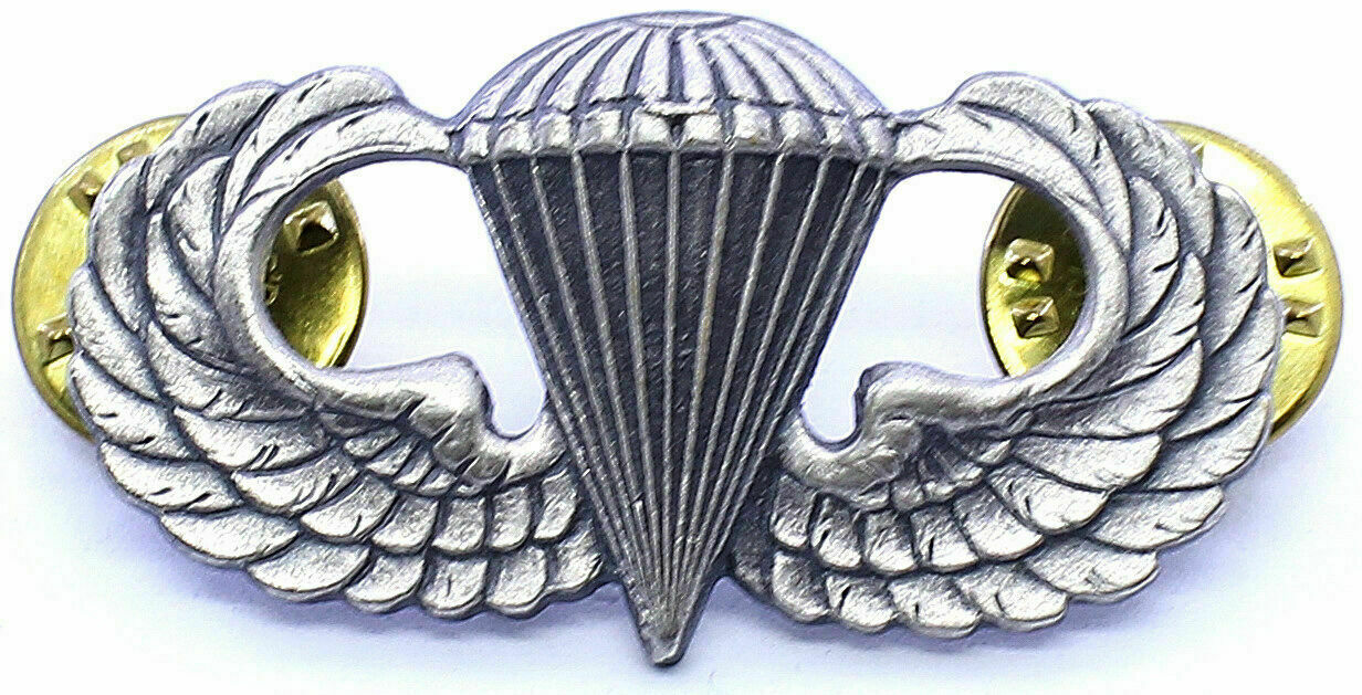 US ARMY Airborne Parachutist Paratrooper Jump Wings Insignia Pin Oxidized Badge