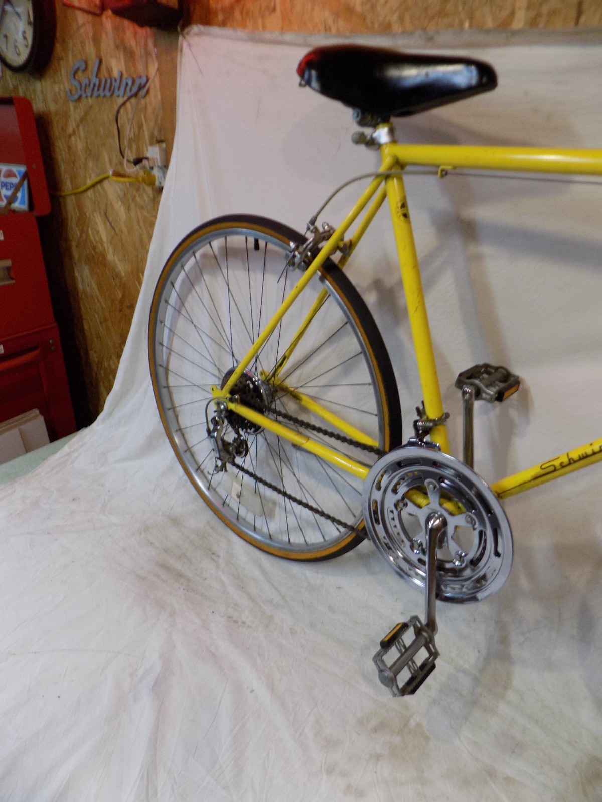 1975 SCHWINN VARSITY MENS 10-SPEED ROAD BIKE VINTAGE CONTINENTAL KOOL LEMON 27