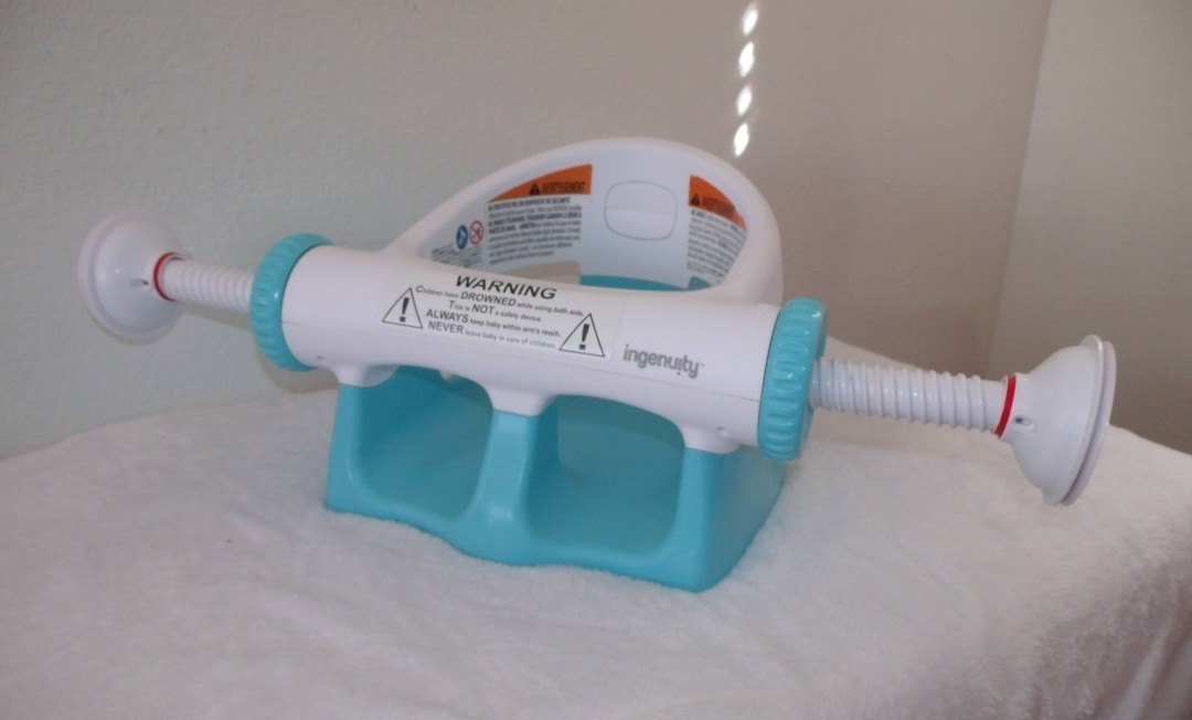 Ingenuity- Bath Seat for Sit-Up Baby Bathing, Suction Cups for sit up bath, Aqua